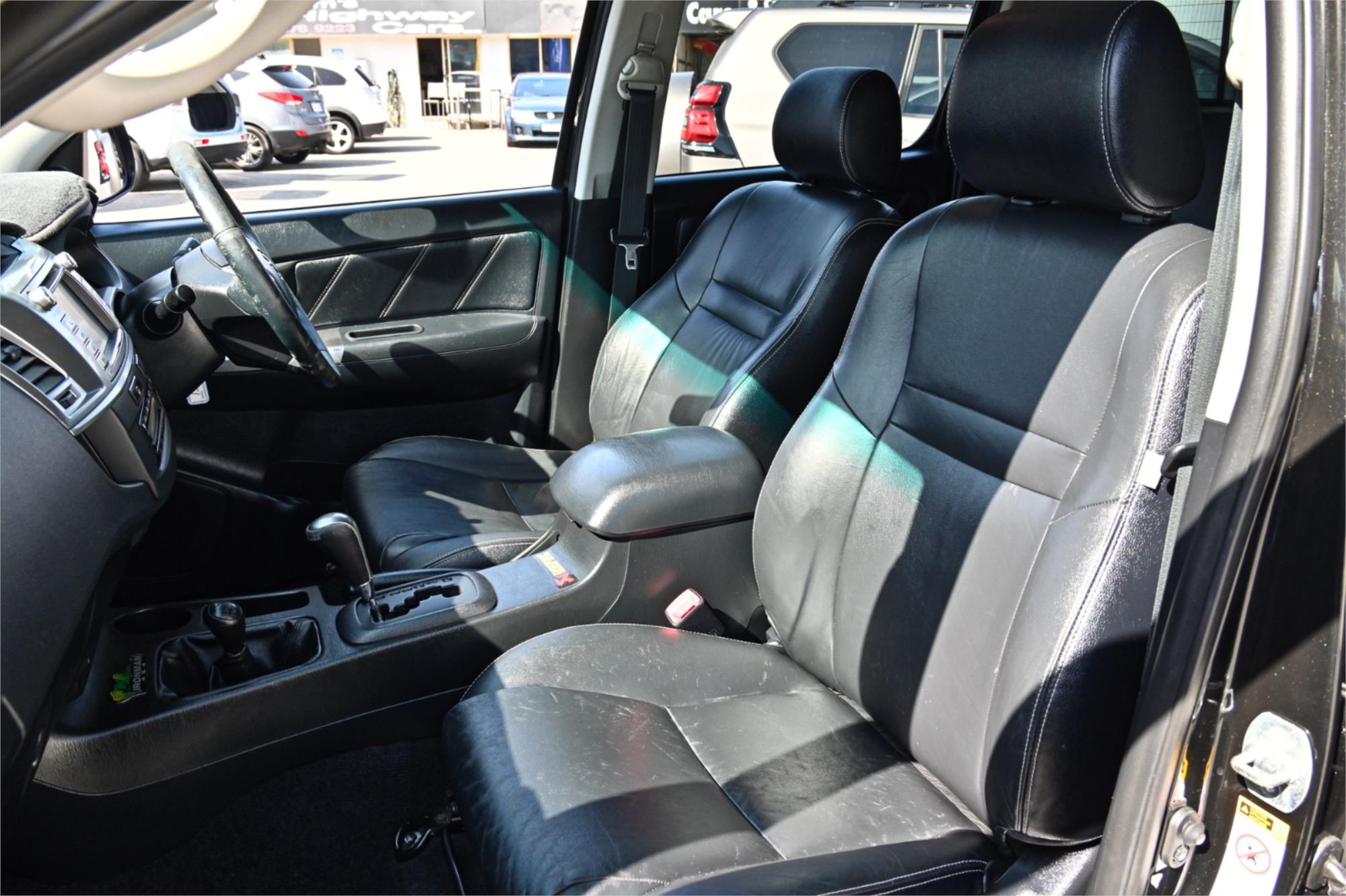 2014 TOYOTA HILUX KUN26R SR5 AUTOMATIC UTILITY