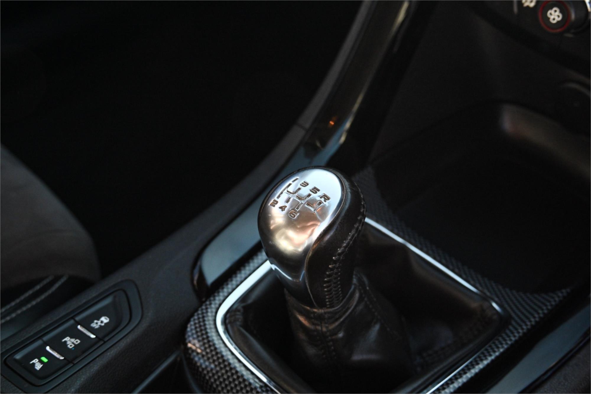 2015 HOLDEN COMMODORE VF SS MANUAL SEDAN