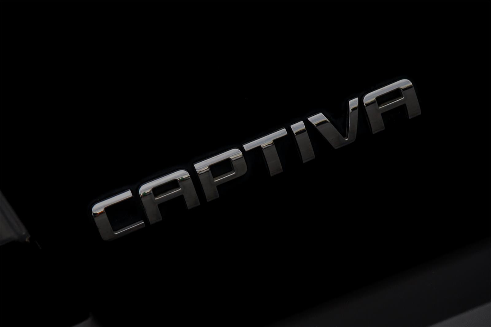 2017 HOLDEN CAPTIVA CG MY17 ACTIVE 5 SEATER 6 SP AUTOMATIC 4D WAGON