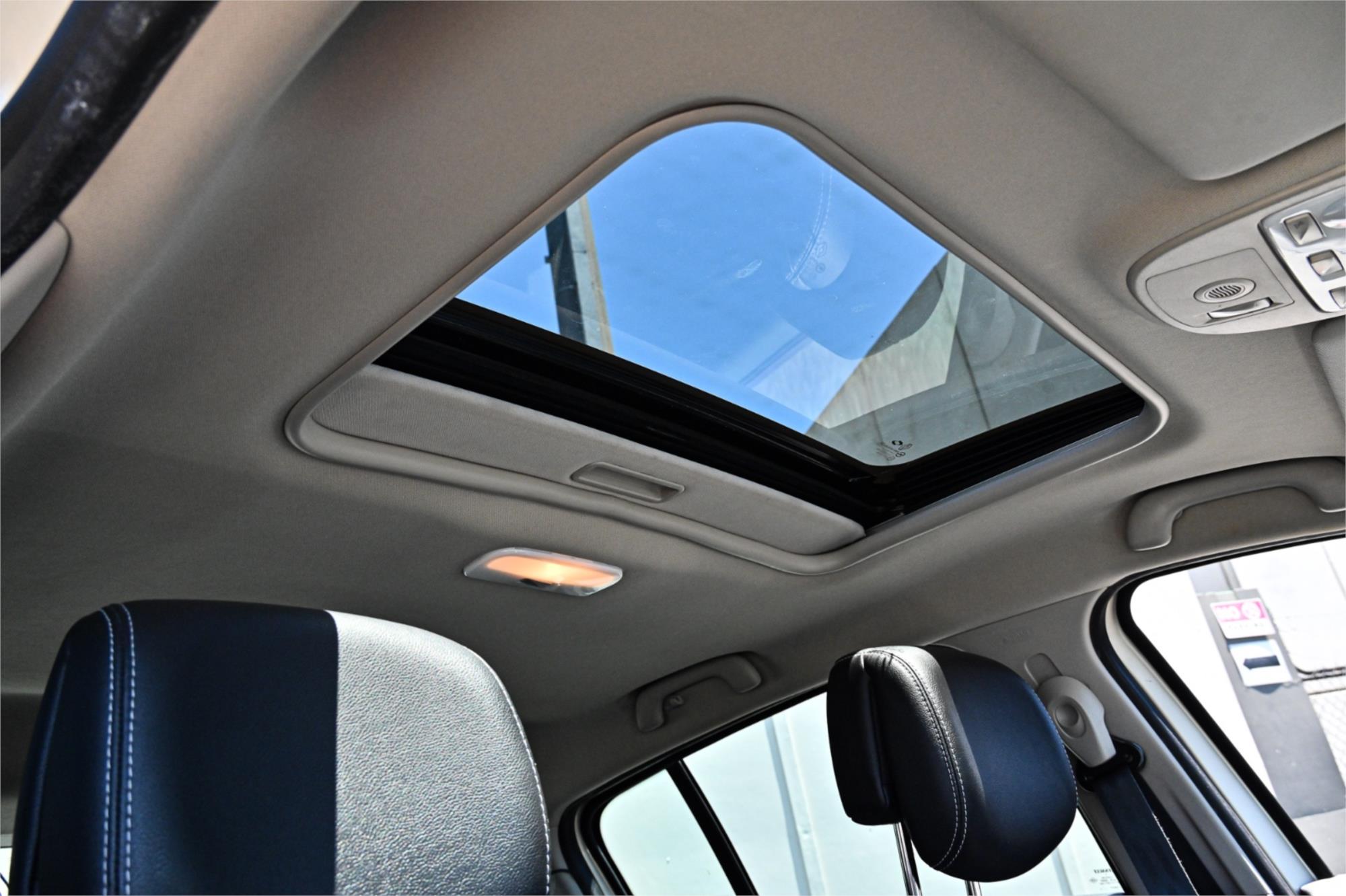 2011 RENAULT MEGANE III B32 PRIVILEGE CONTINUOUS VARIABLE HATCHBACK