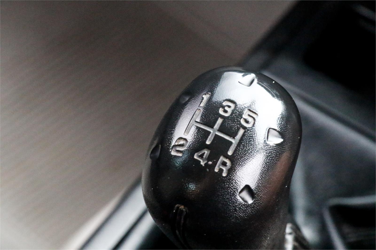 2014 MITSUBISHI TRITON MN MANUAL UTILITY