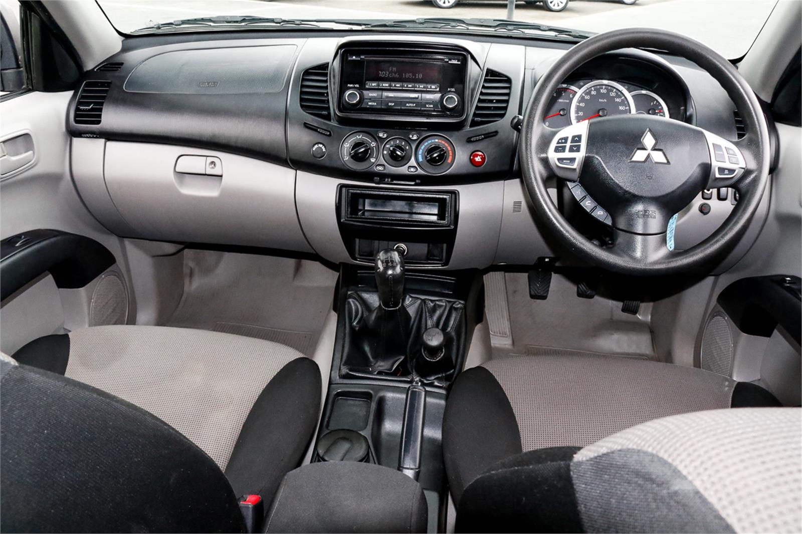 2014 MITSUBISHI TRITON MN MANUAL UTILITY