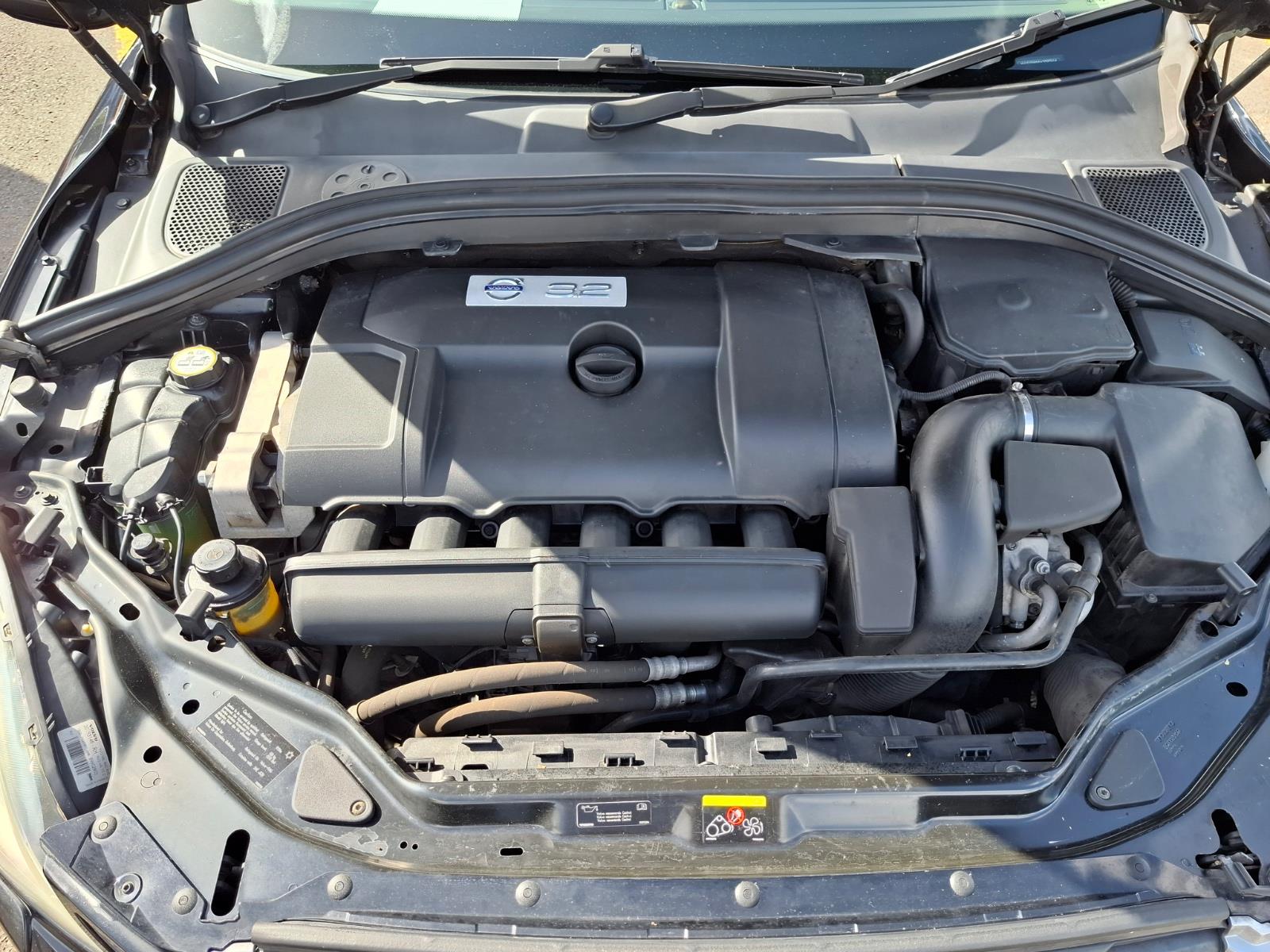 2010 VOLVO XC60 DZ MY10 3.2 6 SP AUTOMATIC GEARTRONIC 4D WAGON