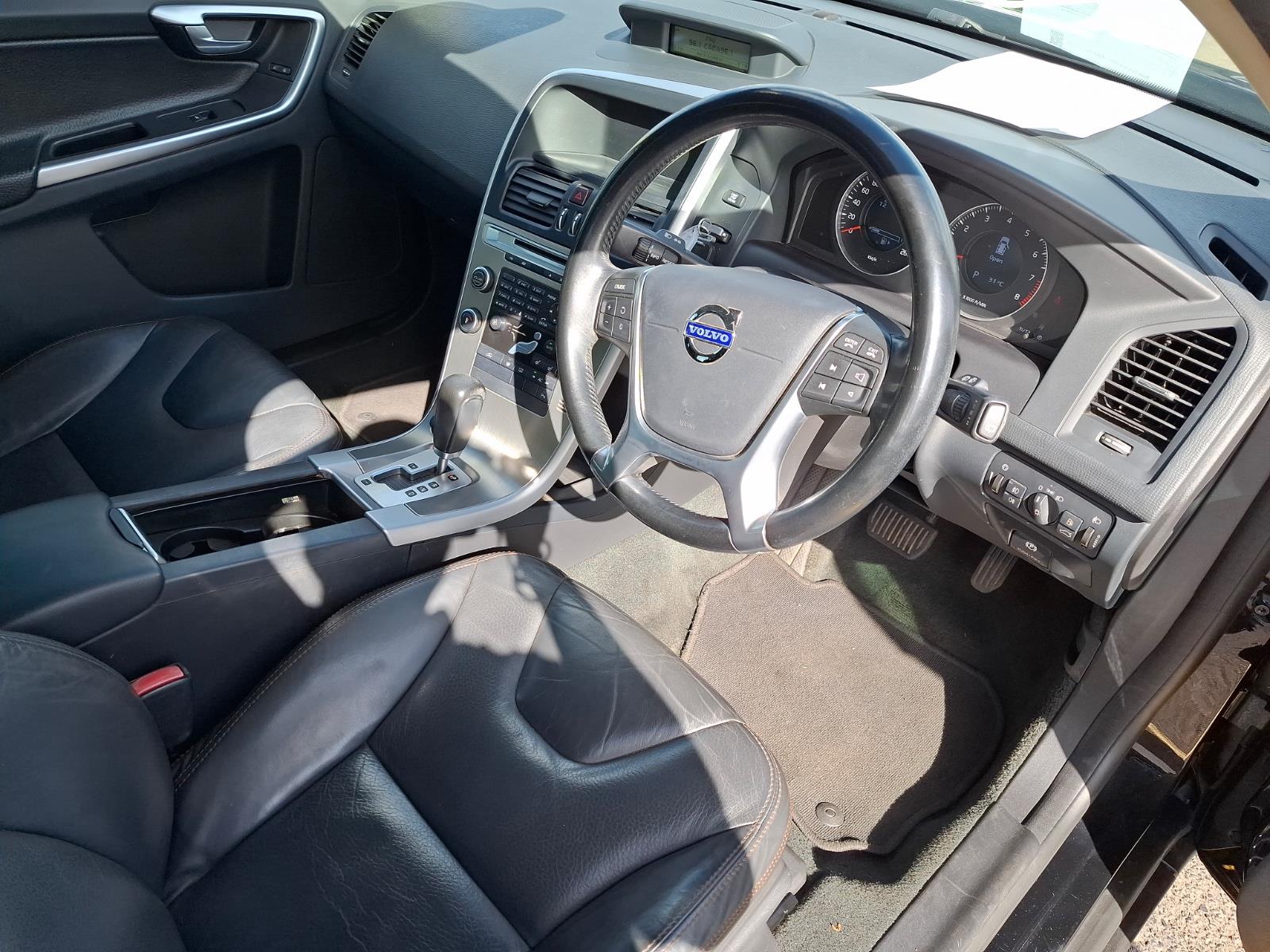 2010 VOLVO XC60 DZ MY10 3.2 6 SP AUTOMATIC GEARTRONIC 4D WAGON