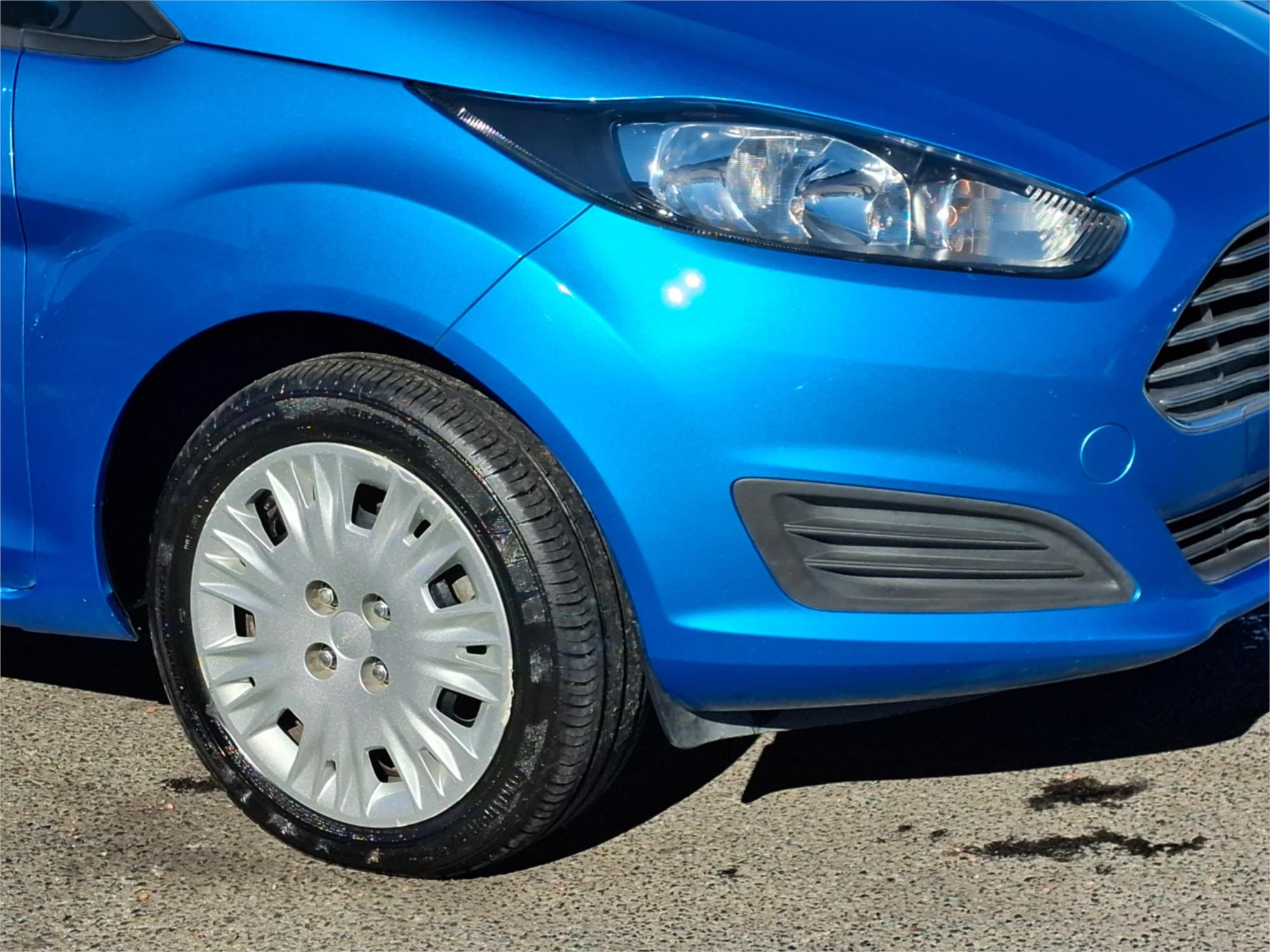 2014 FORD FIESTA WZ AMBIENTE 6 SP AUTOMATIC 5D HATCHBACK