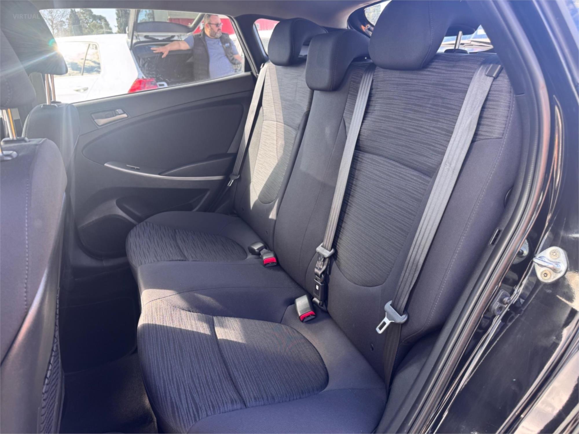 2017 HYUNDAI ACCENT RB5 SPORT 6 SP AUTOMATIC 5D HATCHBACK