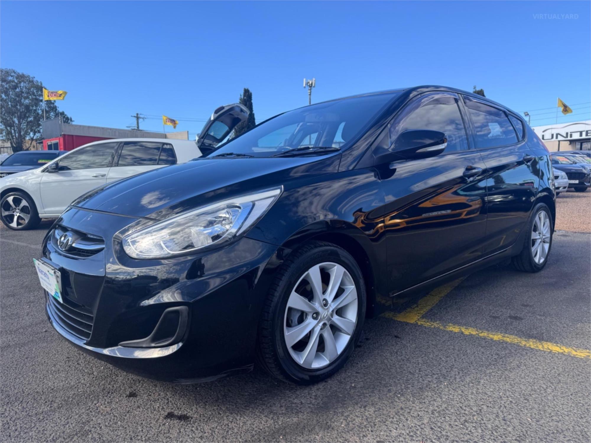 2017 HYUNDAI ACCENT RB5 SPORT 6 SP AUTOMATIC 5D HATCHBACK