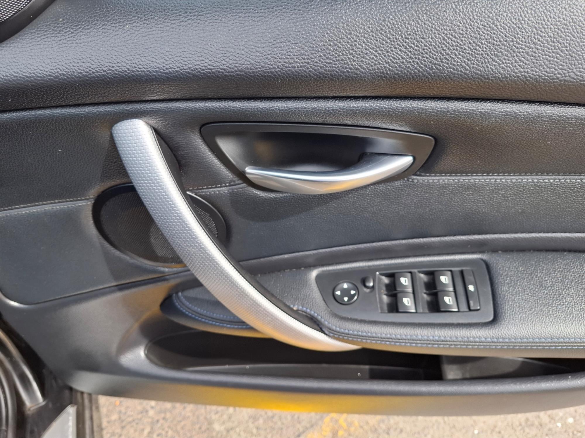 2011 BMW 1 E87 MY11 18i 6 SP AUTOMATIC 5D HATCHBACK