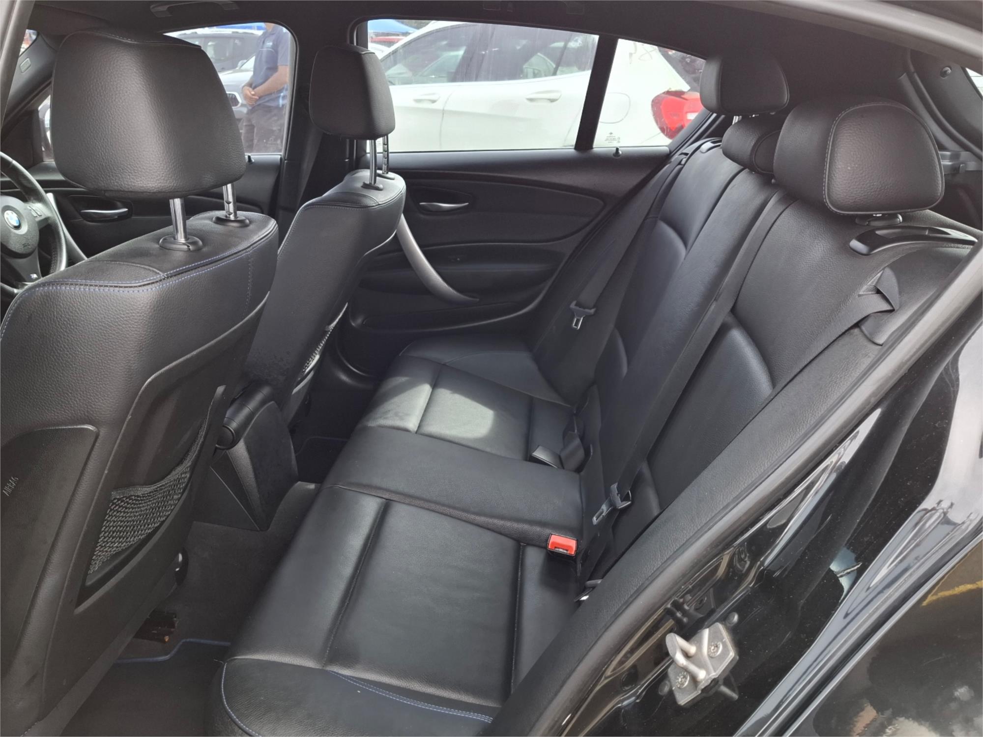 2011 BMW 1 E87 MY11 18i 6 SP AUTOMATIC 5D HATCHBACK