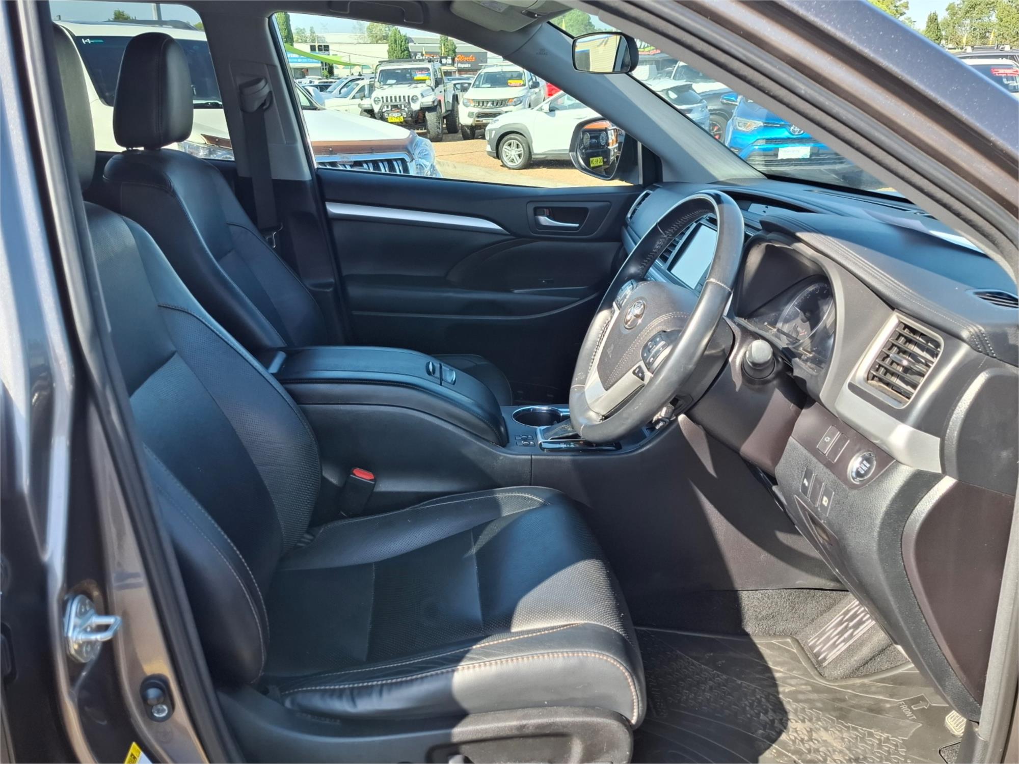 2018 TOYOTA KLUGER GSU50R MY17 GXL (4x2) 8 SP AUTOMATIC 4D WAGON