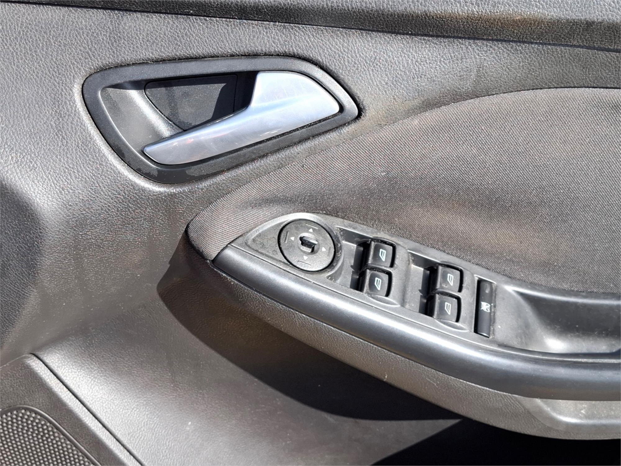 2014 FORD FOCUS LW MK2 MY14 TREND 6 SP AUTOMATIC 5D HATCHBACK