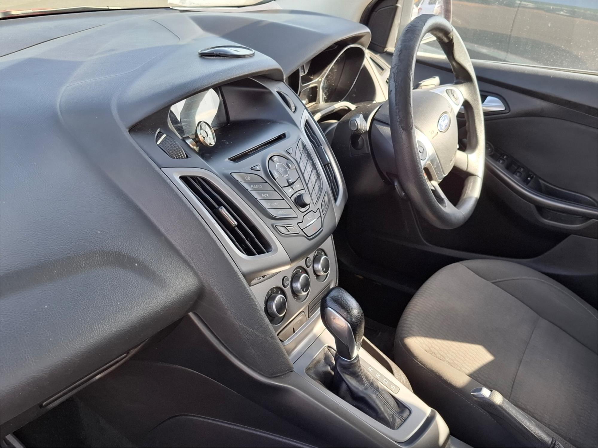 2014 FORD FOCUS LW MK2 MY14 TREND 6 SP AUTOMATIC 5D HATCHBACK