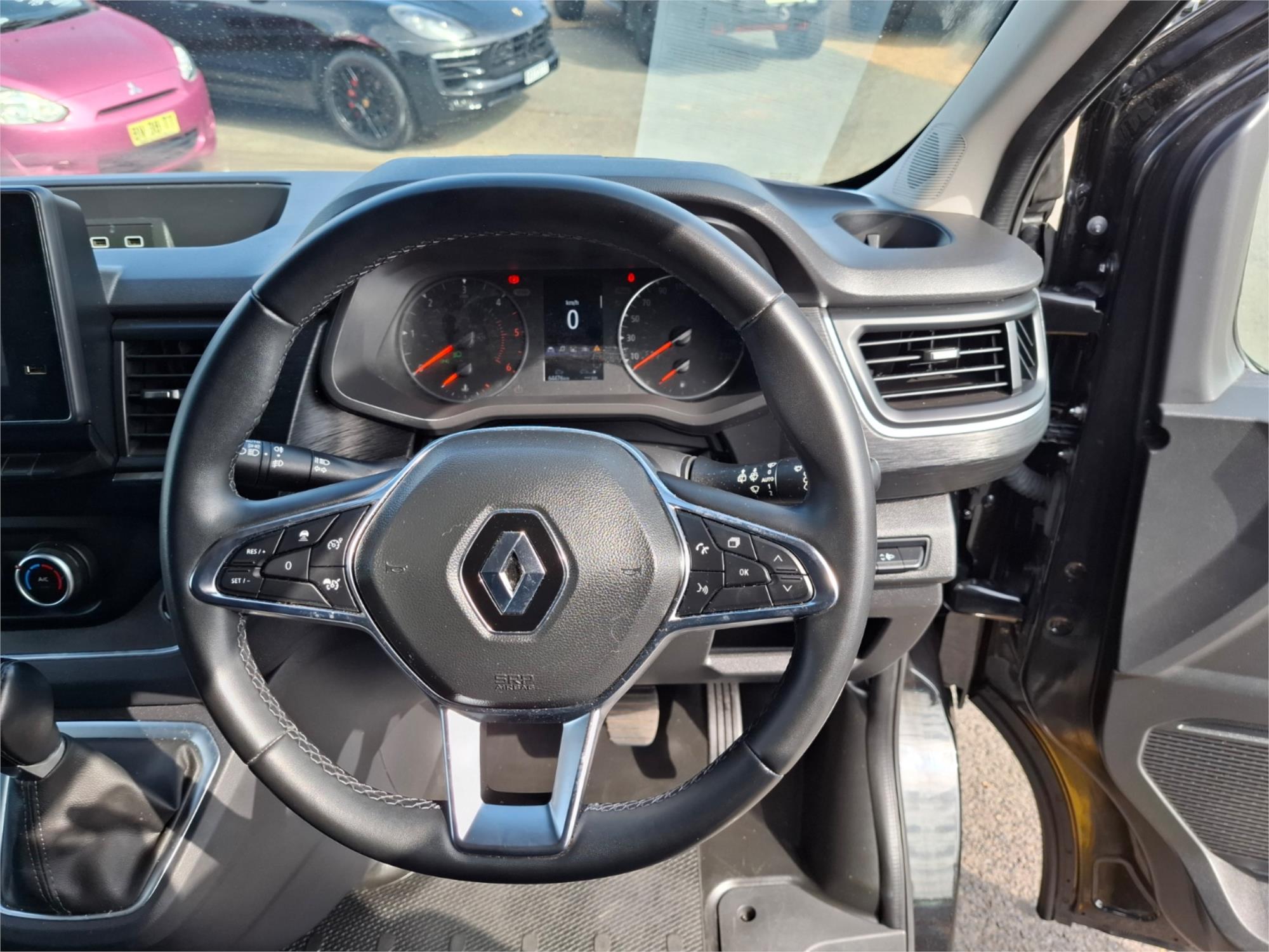 2022 RENAULT TRAFIC X82 MY23 L2 LWB PRO 6 SP AUTO DUAL CLUTCH 3D VAN