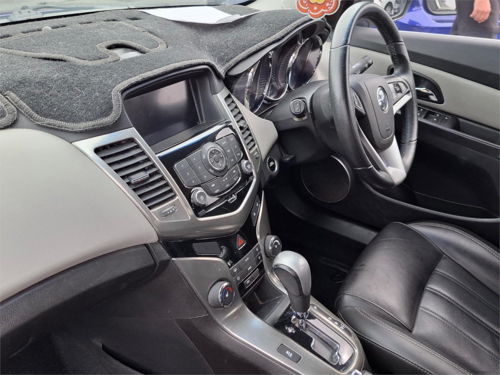 2016 HOLDEN CRUZE JH MY16 Z-SERIES 6 SP AUTOMATIC 5D HATCHBACK