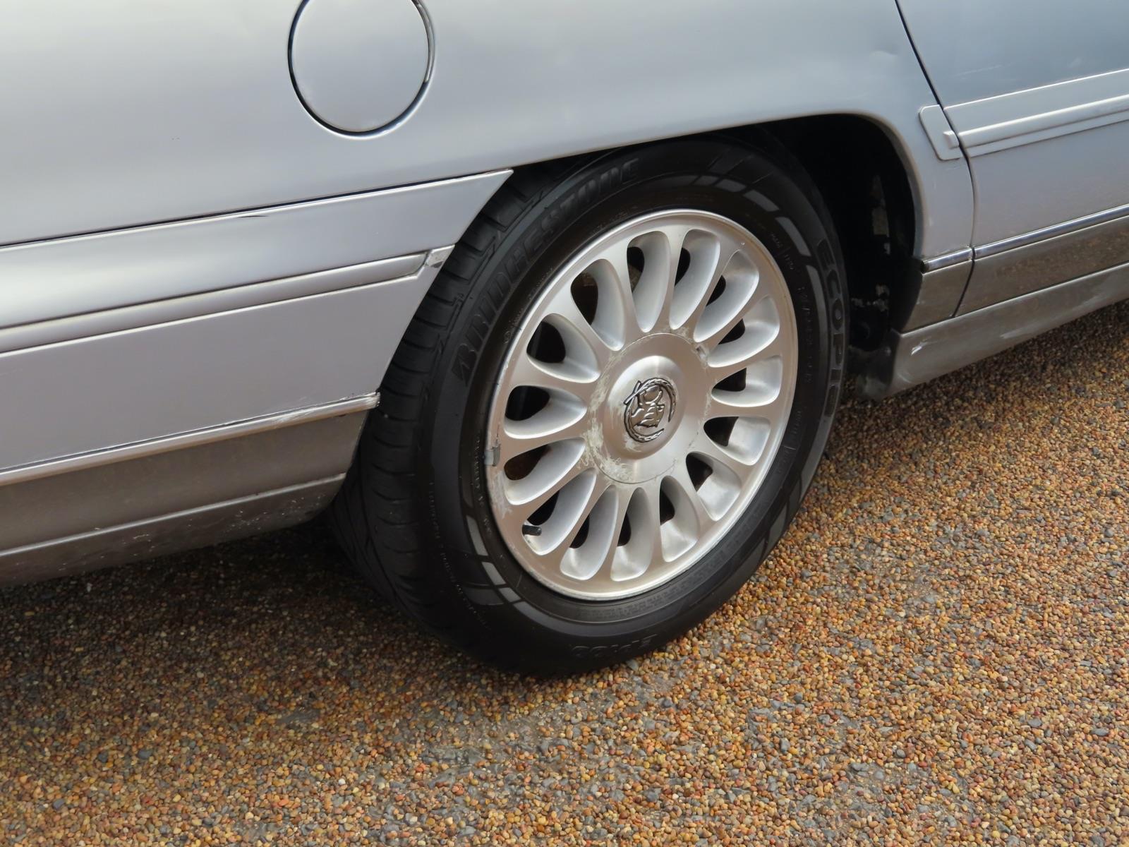 1998 HOLDEN STATESMAN VS II AUTOMATIC SEDAN