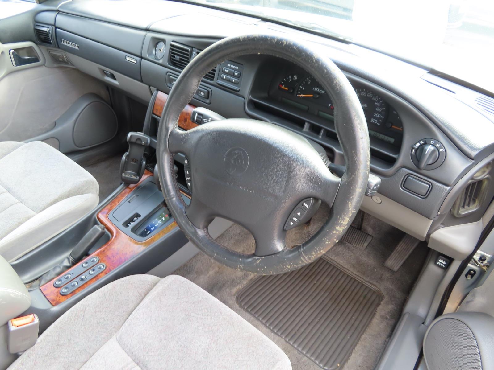 1998 HOLDEN STATESMAN VS II AUTOMATIC SEDAN