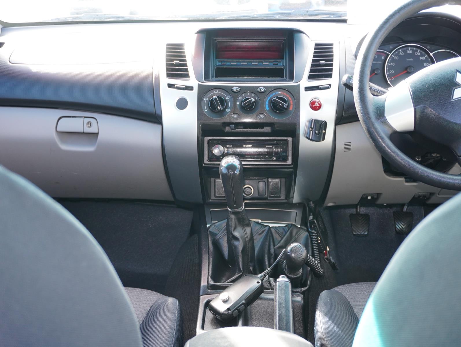 2013 MITSUBISHI CHALLENGER PB (KH) MANUAL WAGON