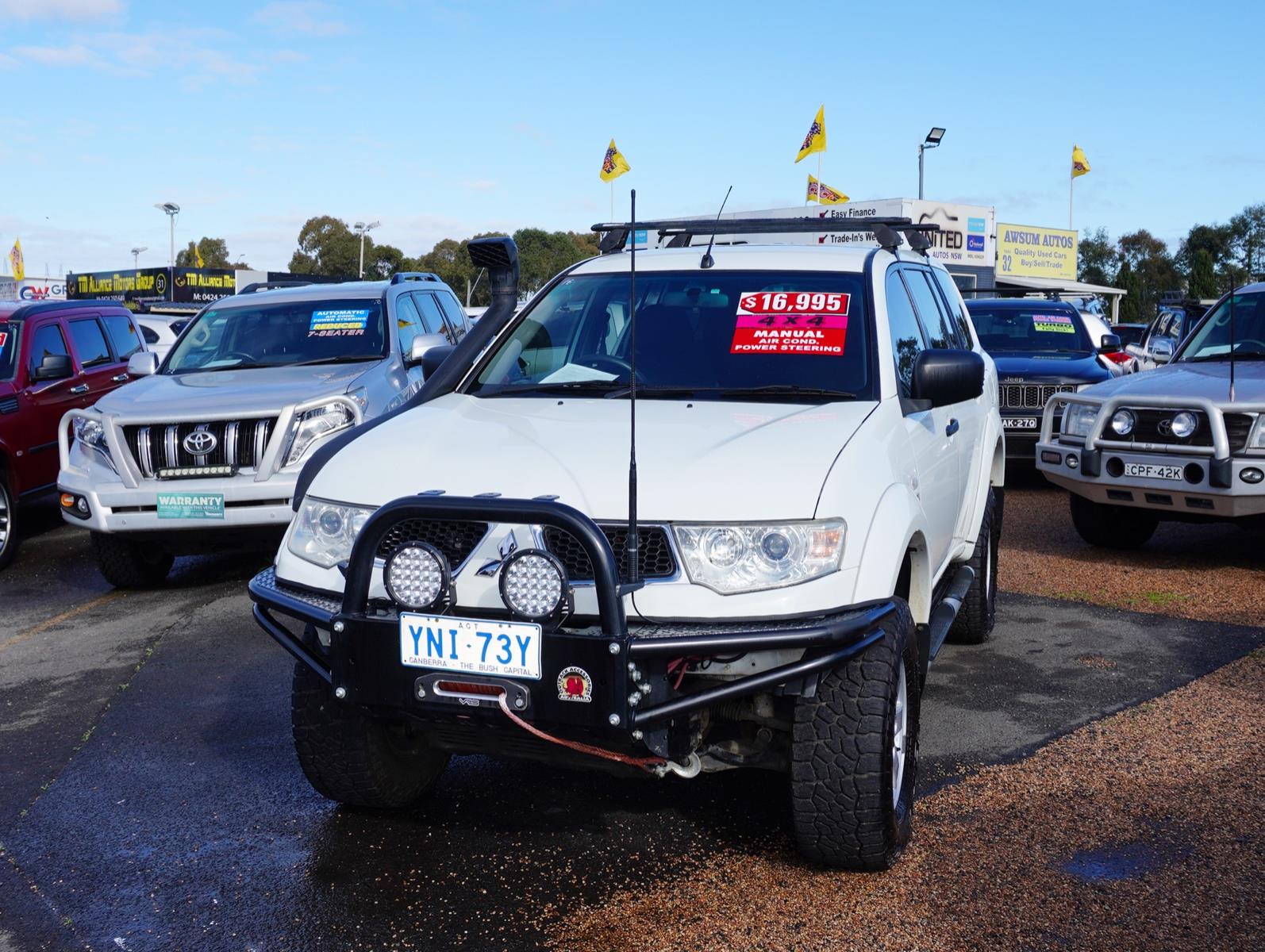 2013 MITSUBISHI CHALLENGER PB (KH) MANUAL WAGON