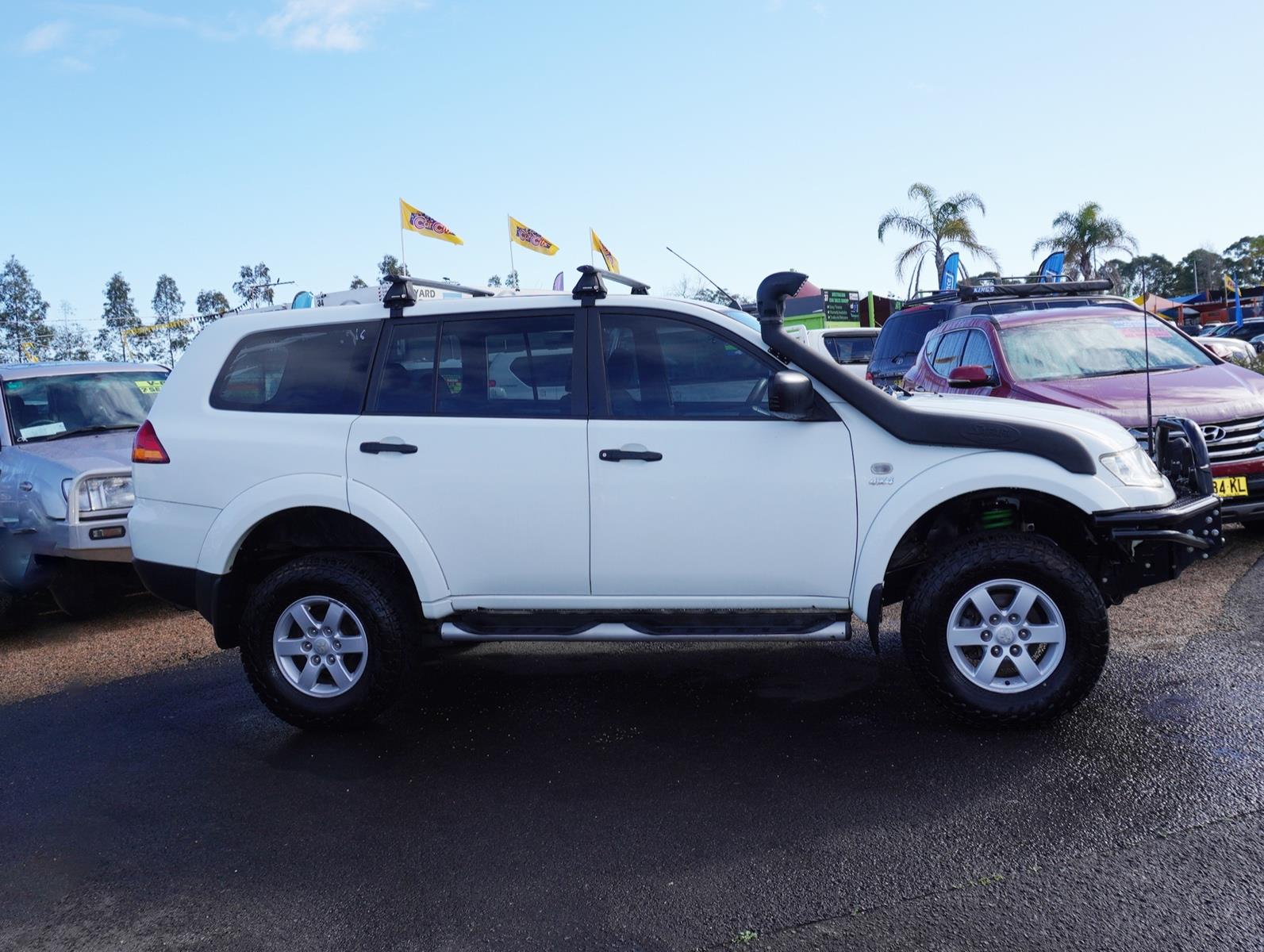 2013 MITSUBISHI CHALLENGER PB (KH) MANUAL WAGON