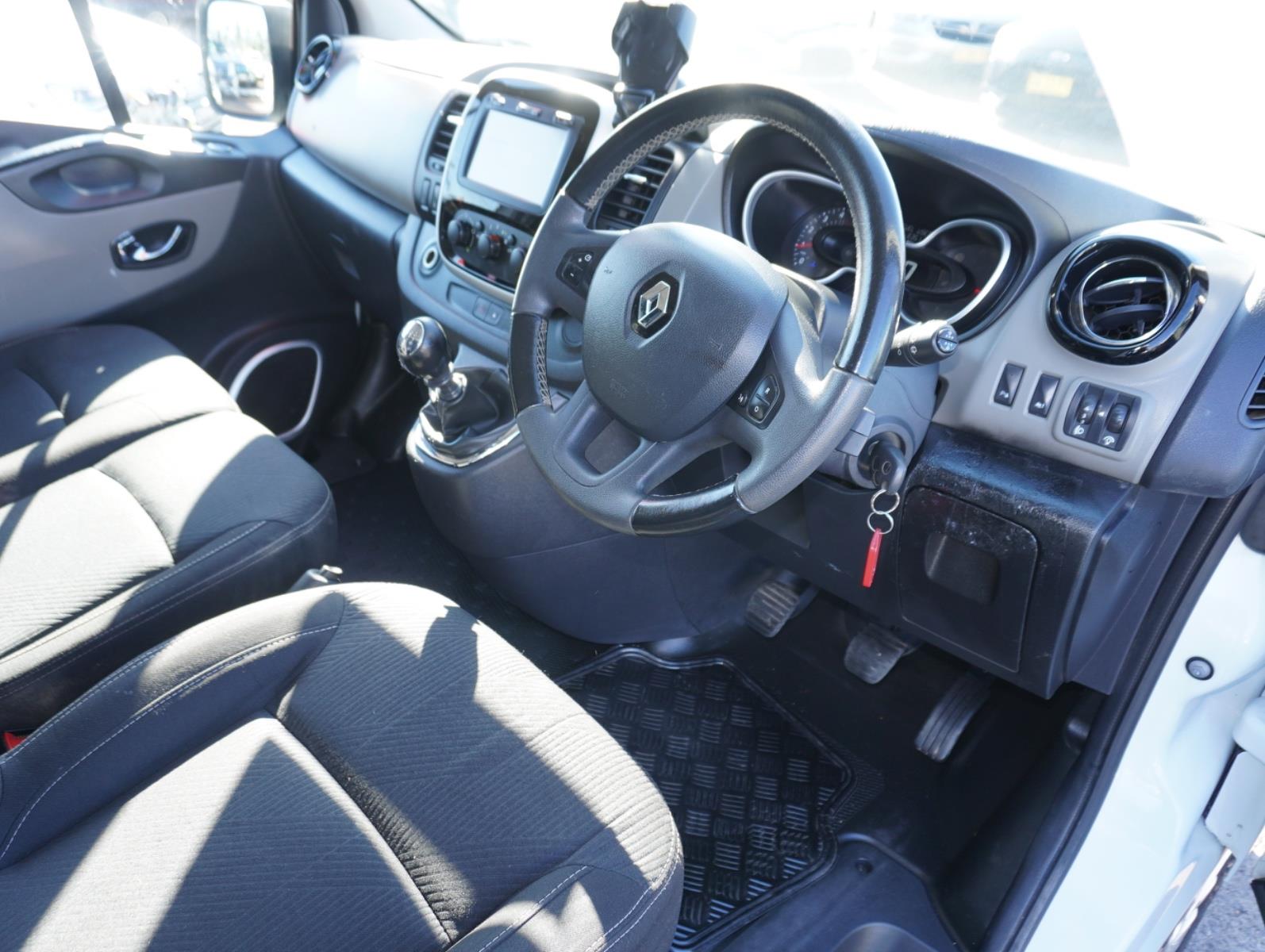2017 RENAULT TRAFIC X82 103KW MANUAL VAN