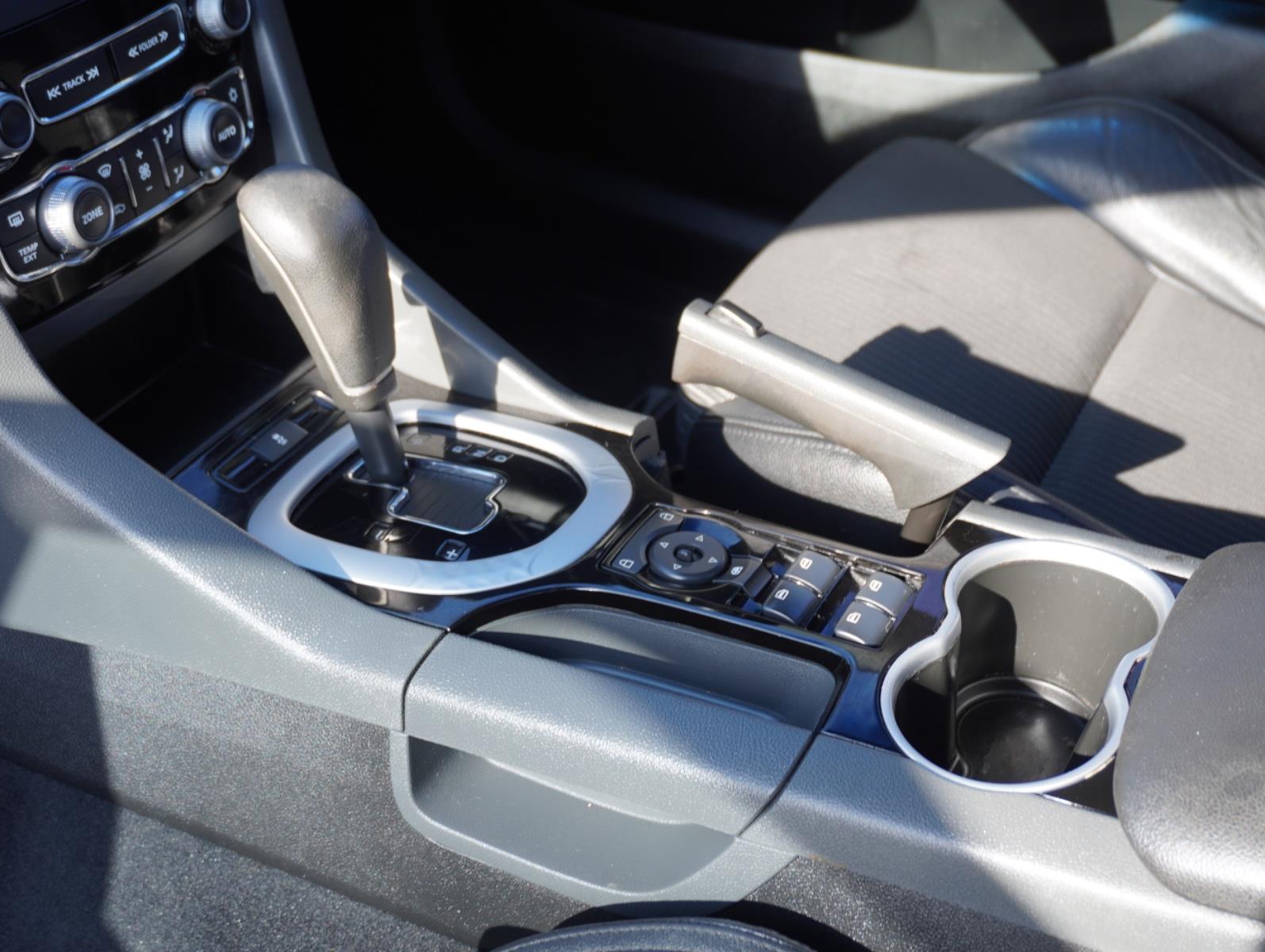 2012 HOLDEN COMMODORE VE II SV6 SPORTS AUTOMATIC SEDAN