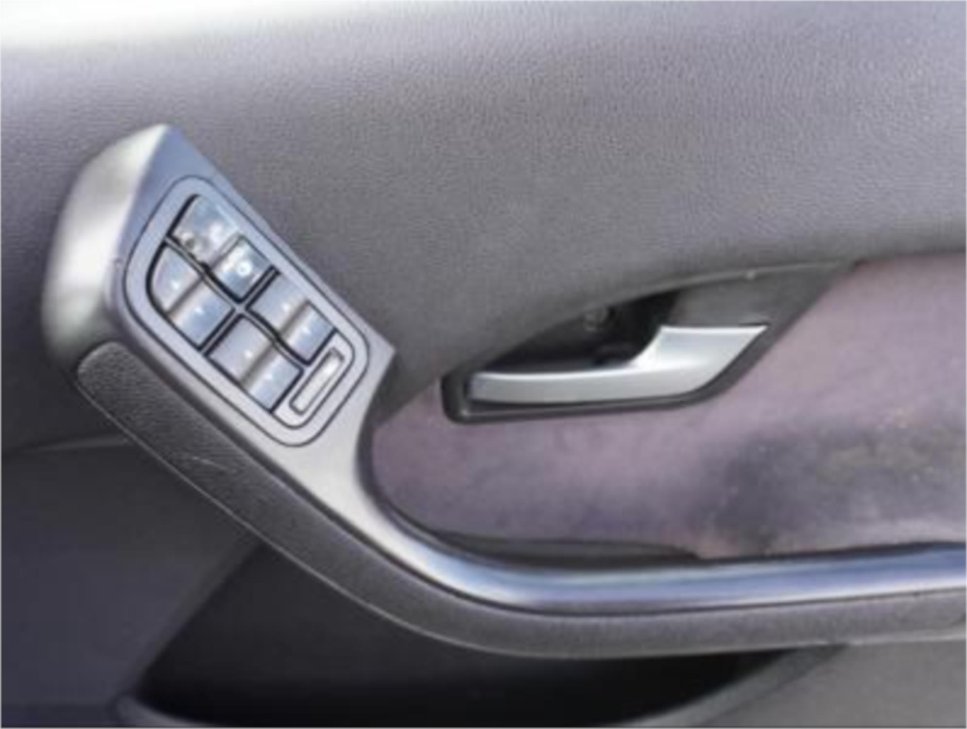2004 FORD FALCON BA XT 4 SP AUTO SEQ SPORTSHIFT 4D SEDAN