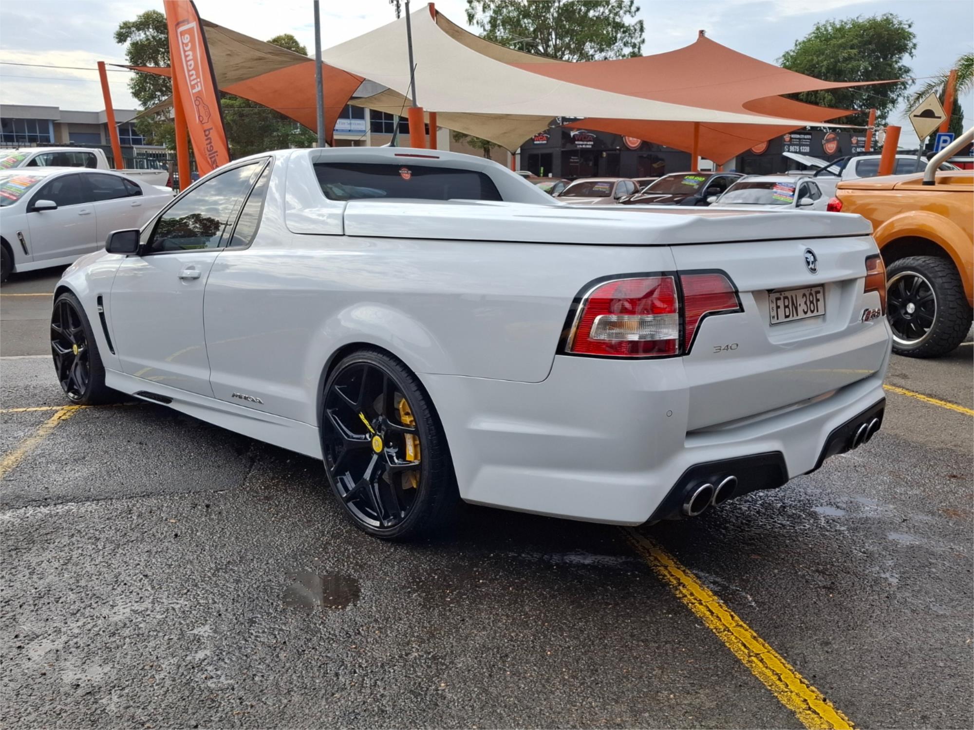 2013 HSV MALOO GEN F R8 6 SP MANUAL UTILITY