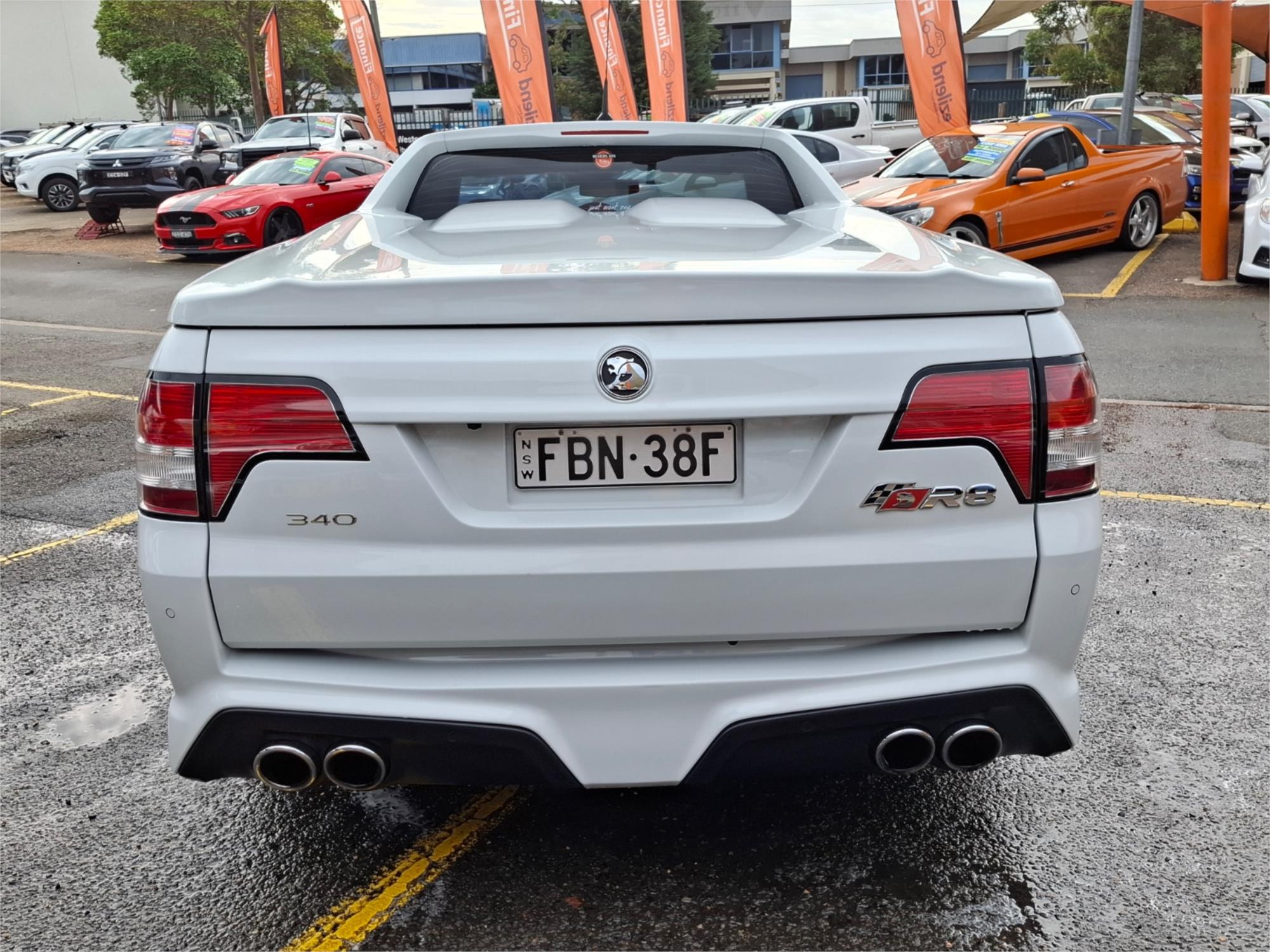 2013 HSV MALOO GEN F R8 6 SP MANUAL UTILITY