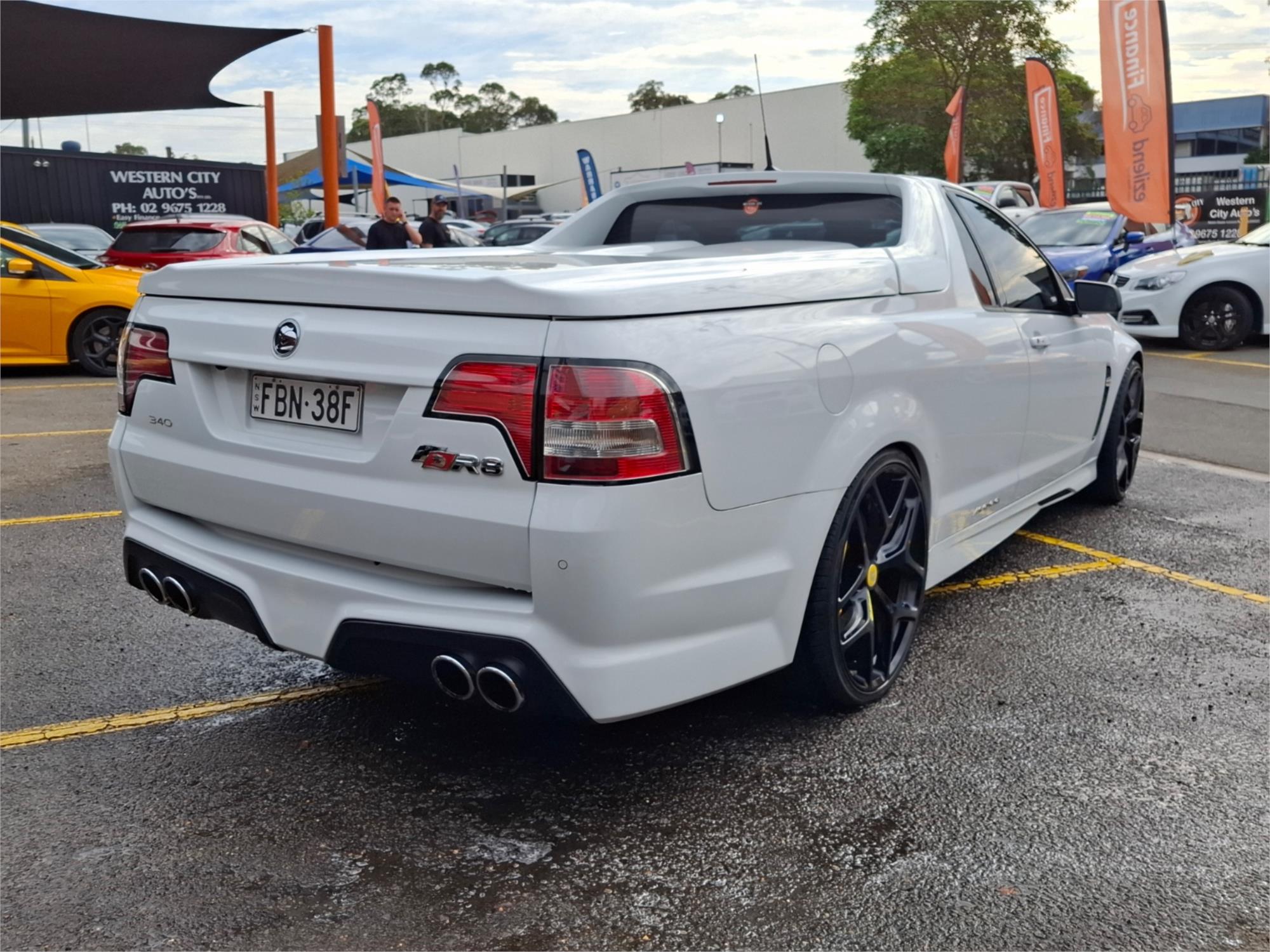 2013 HSV MALOO GEN F R8 6 SP MANUAL UTILITY