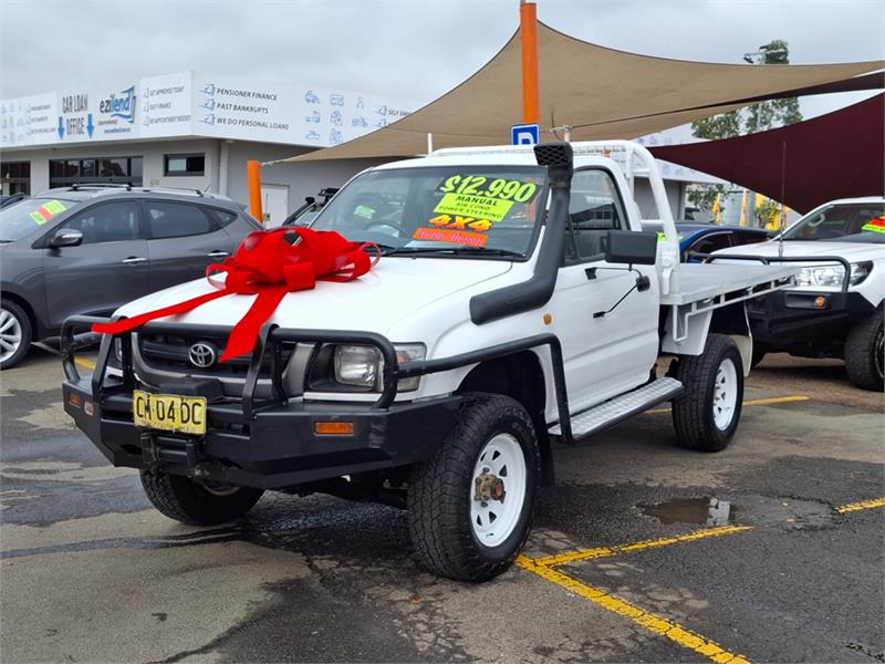 2004 TOYOTA HILUX KZN165R MANUAL CAB CHASSIS