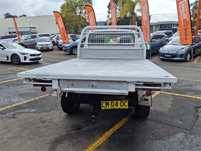 2004 TOYOTA HILUX KZN165R MANUAL CAB CHASSIS