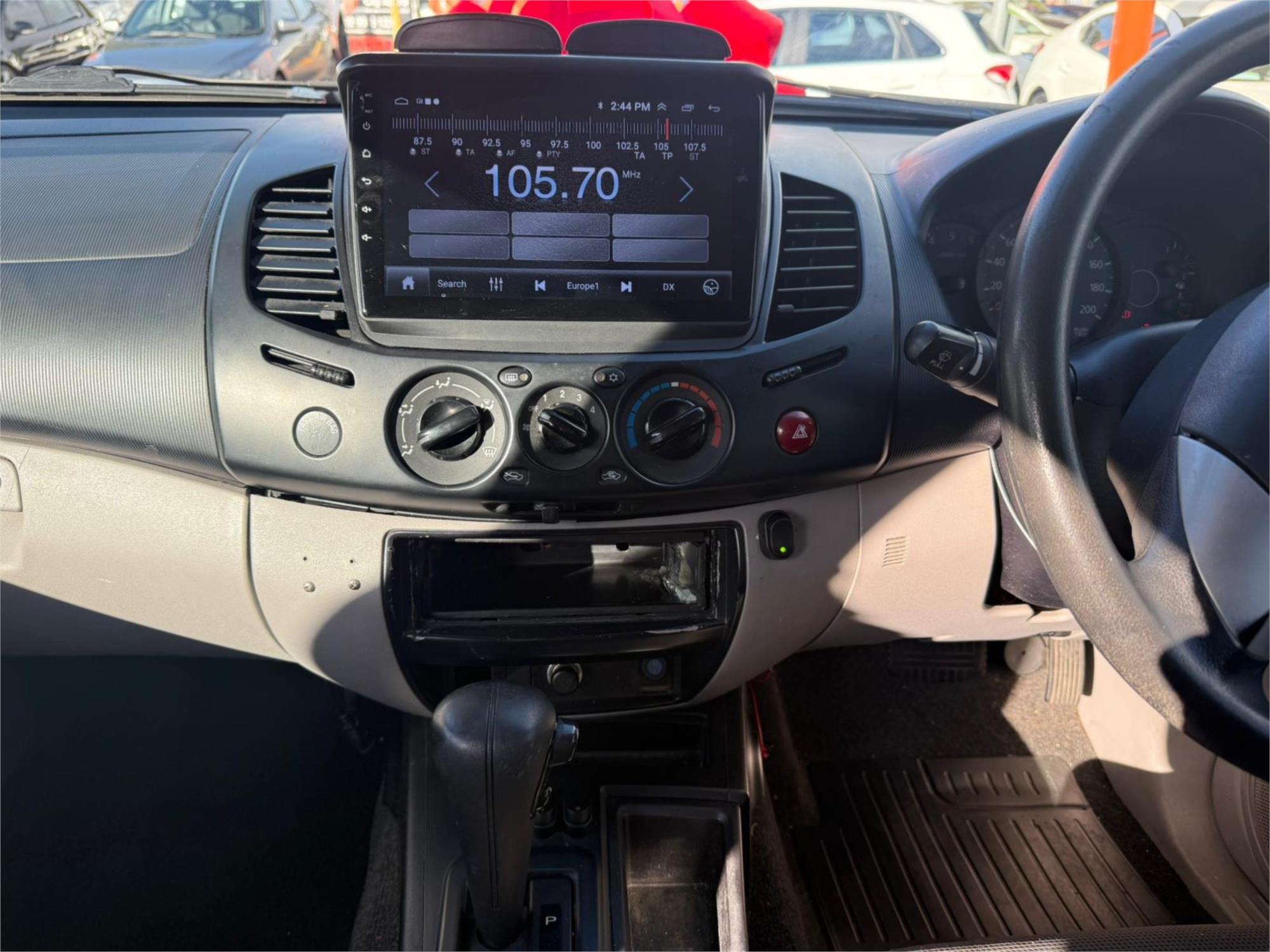 2010 MITSUBISHI TRITON MN GLX AUTOMATIC UTILITY