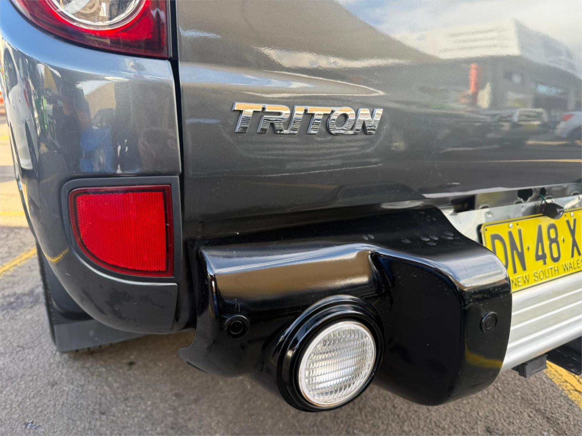 2010 MITSUBISHI TRITON MN GLX AUTOMATIC UTILITY