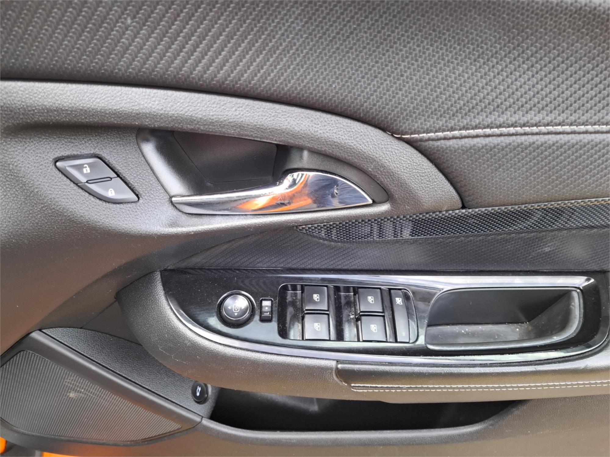 2013 HOLDEN COMMODORE VF SV6 MANUAL SEDAN