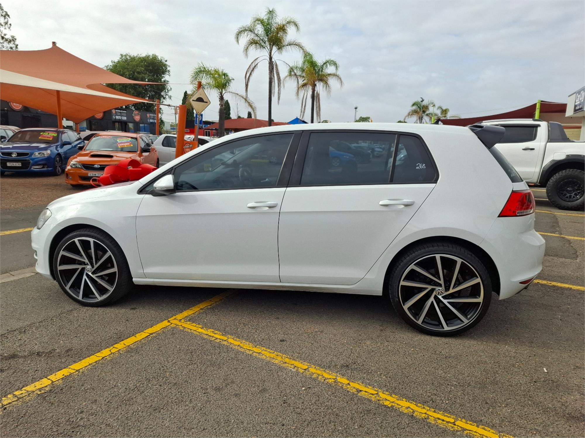 2015 VOLKSWAGEN GOLF AU MY16 92 TSI 7 SP AUTO DIRECT SHIFT 5D HATCHBACK