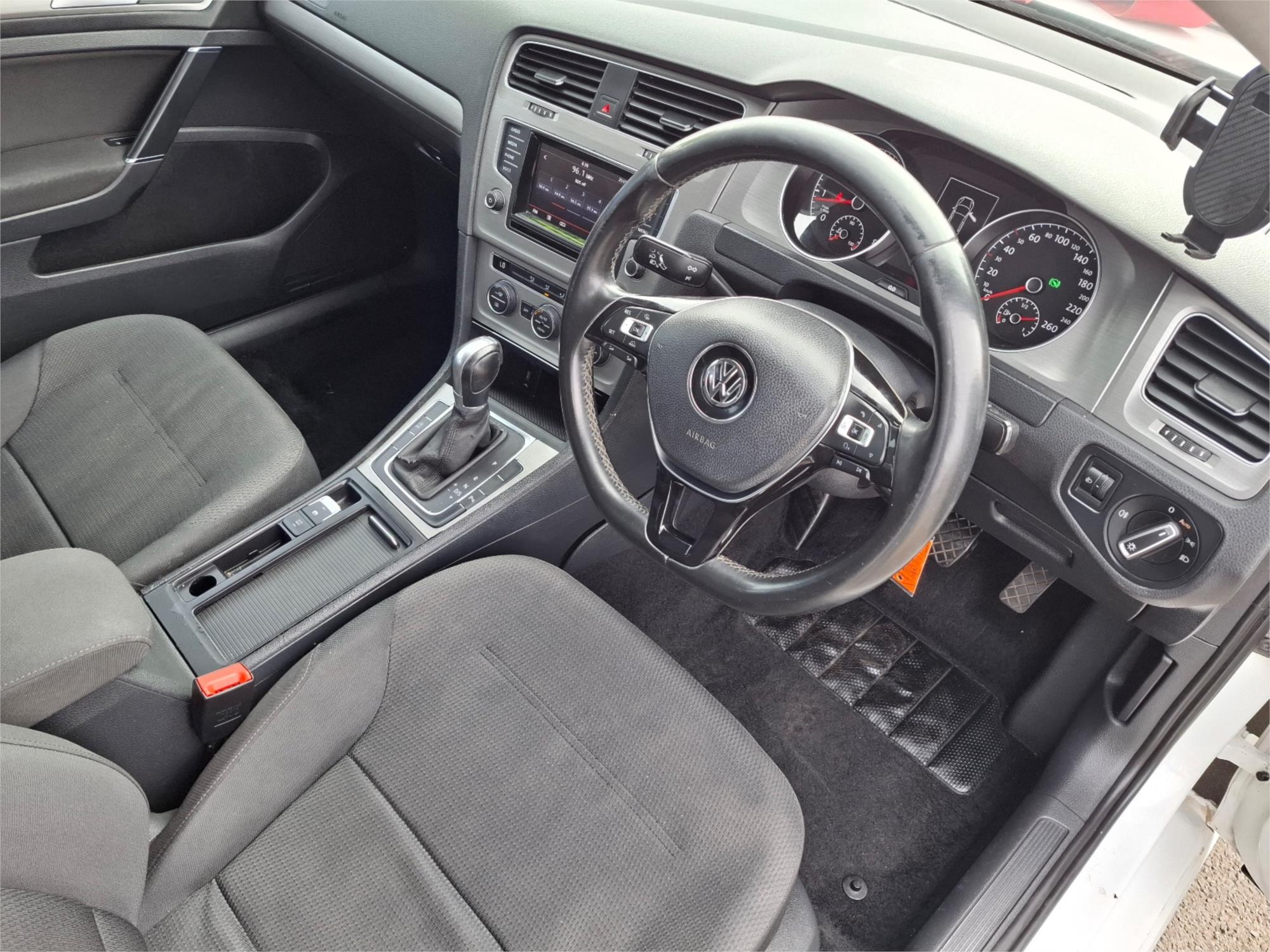 2015 VOLKSWAGEN GOLF AU MY16 92 TSI 7 SP AUTO DIRECT SHIFT 5D HATCHBACK