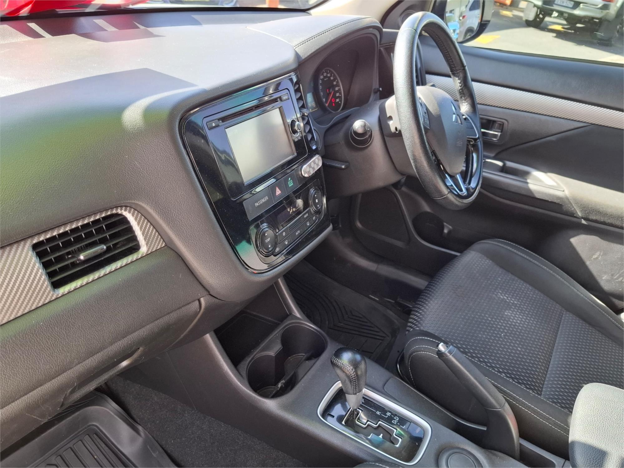 2016 MITSUBISHI OUTLANDER ZK MY16 LS (4x2) CONTINUOUS VARIABLE 4D WAGON