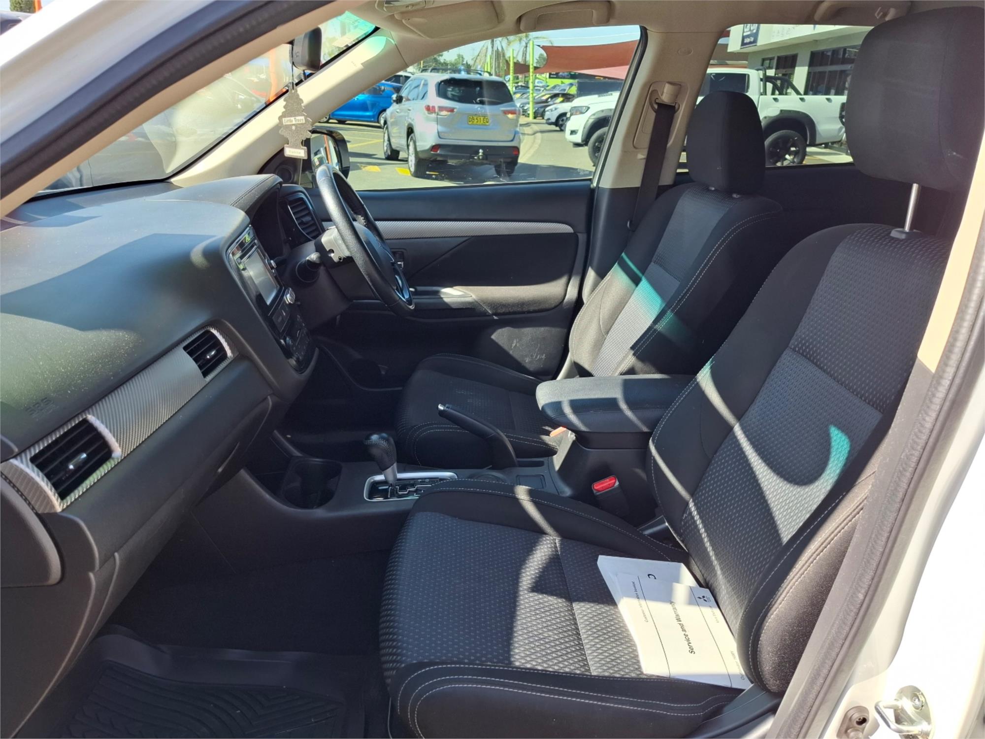 2016 MITSUBISHI OUTLANDER ZK MY16 LS (4x2) CONTINUOUS VARIABLE 4D WAGON