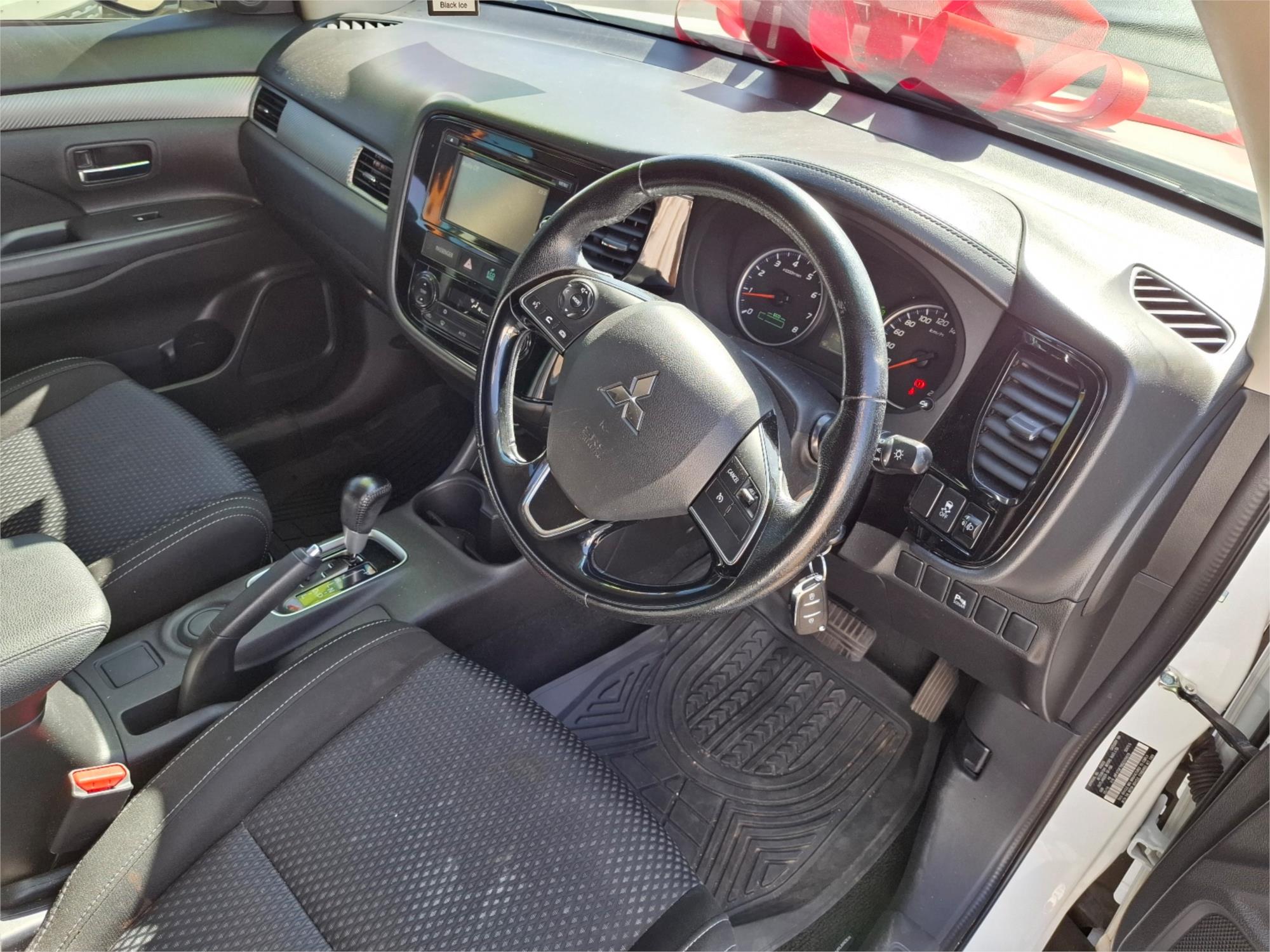 2016 MITSUBISHI OUTLANDER ZK MY16 LS (4x2) CONTINUOUS VARIABLE 4D WAGON