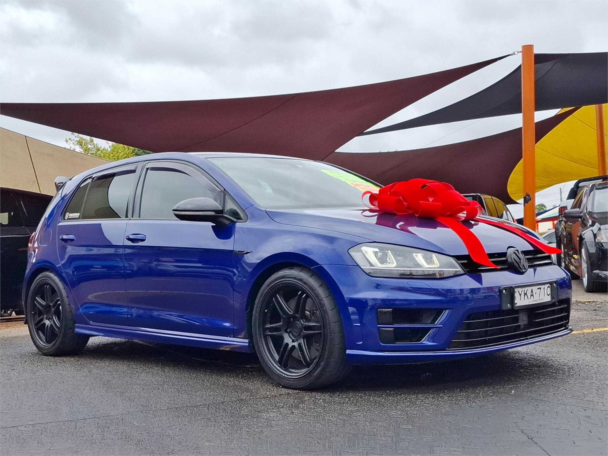 2015 VOLKSWAGEN GOLF AU MY15 R 6 SP MANUAL 5D HATCHBACK