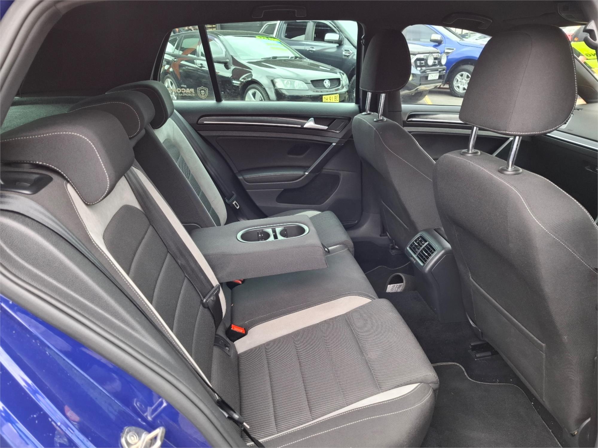 2015 VOLKSWAGEN GOLF AU MY15 R 6 SP MANUAL 5D HATCHBACK