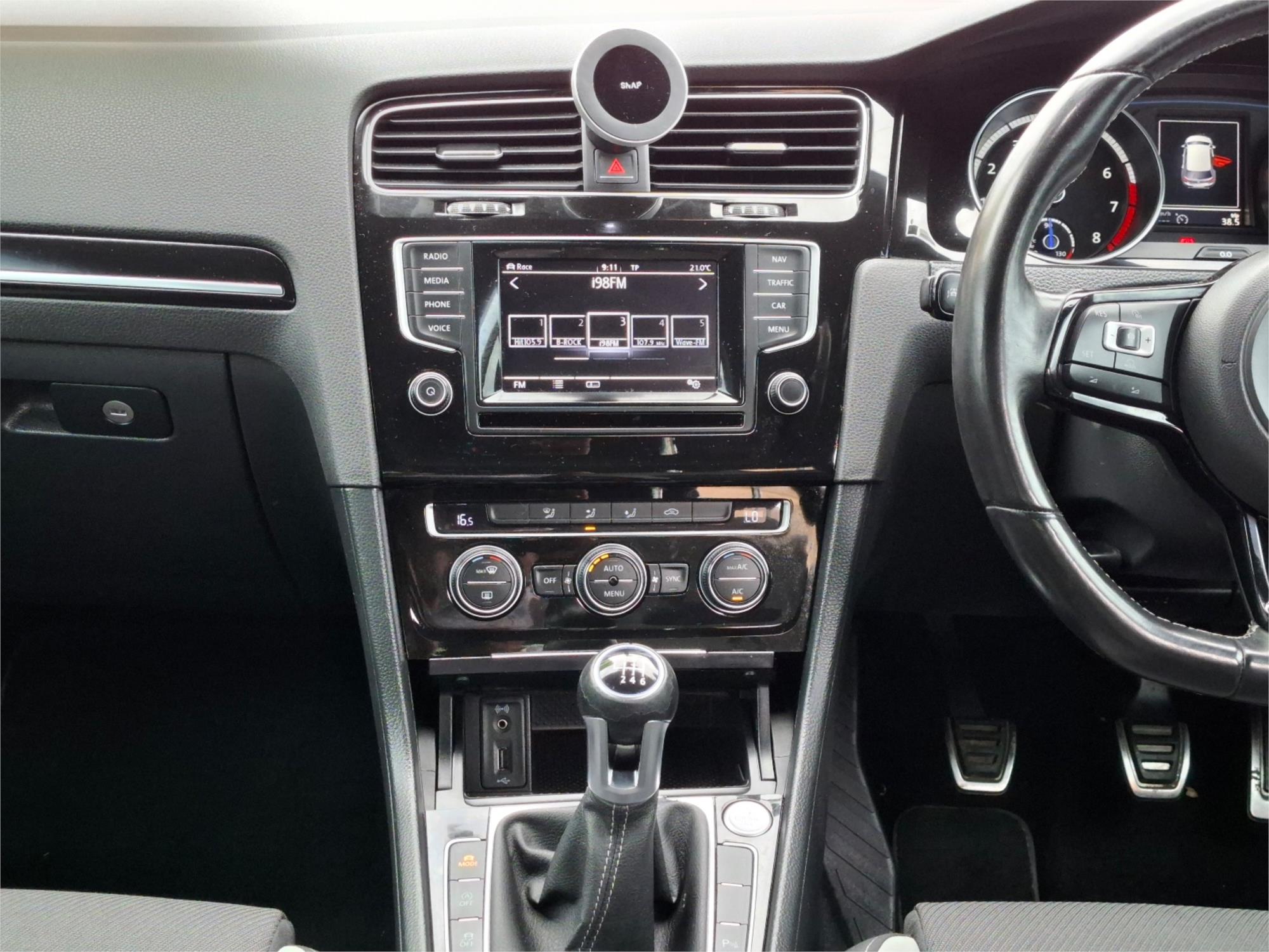 2015 VOLKSWAGEN GOLF AU MY15 R 6 SP MANUAL 5D HATCHBACK