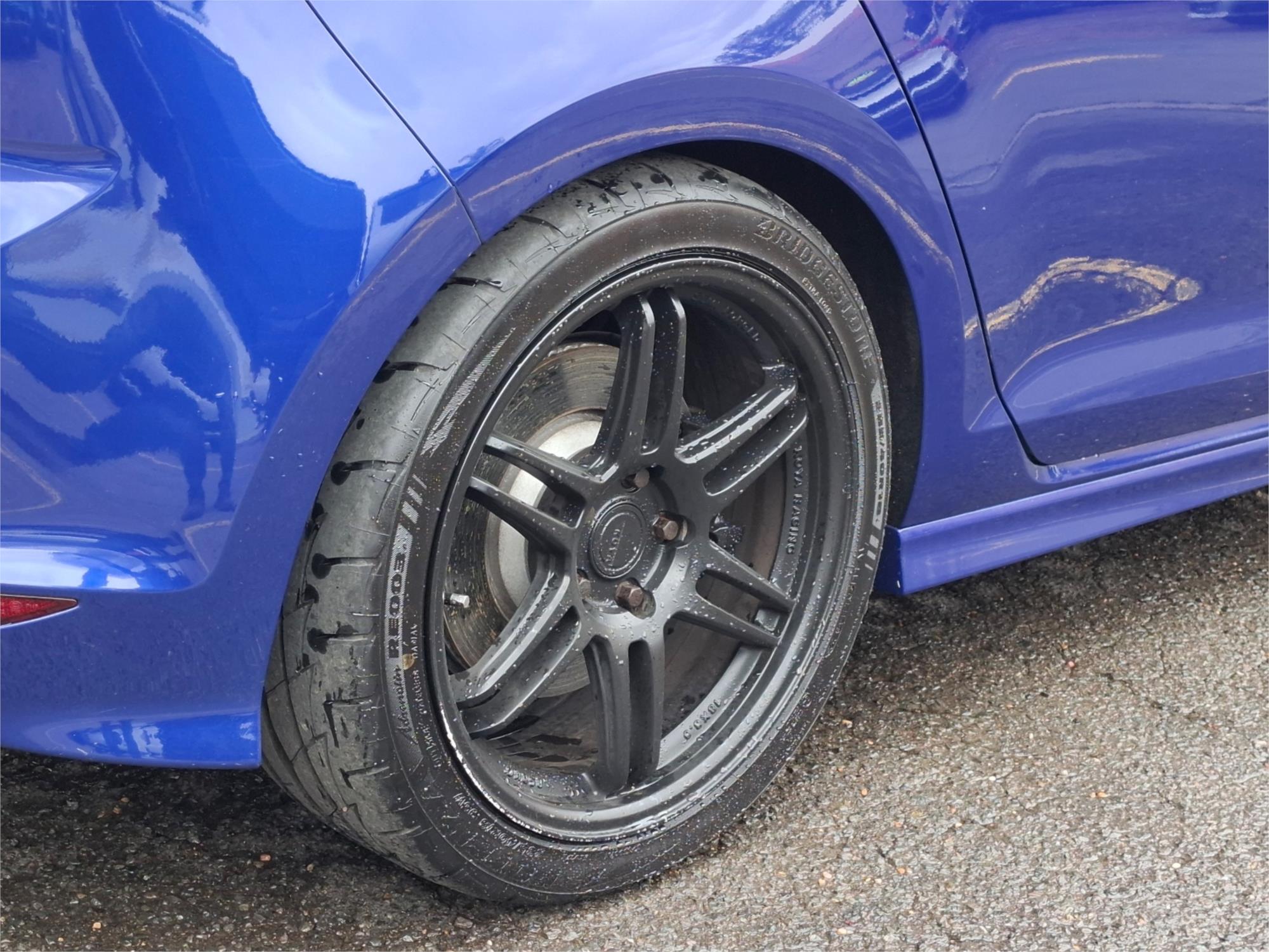 2015 VOLKSWAGEN GOLF AU MY15 R 6 SP MANUAL 5D HATCHBACK