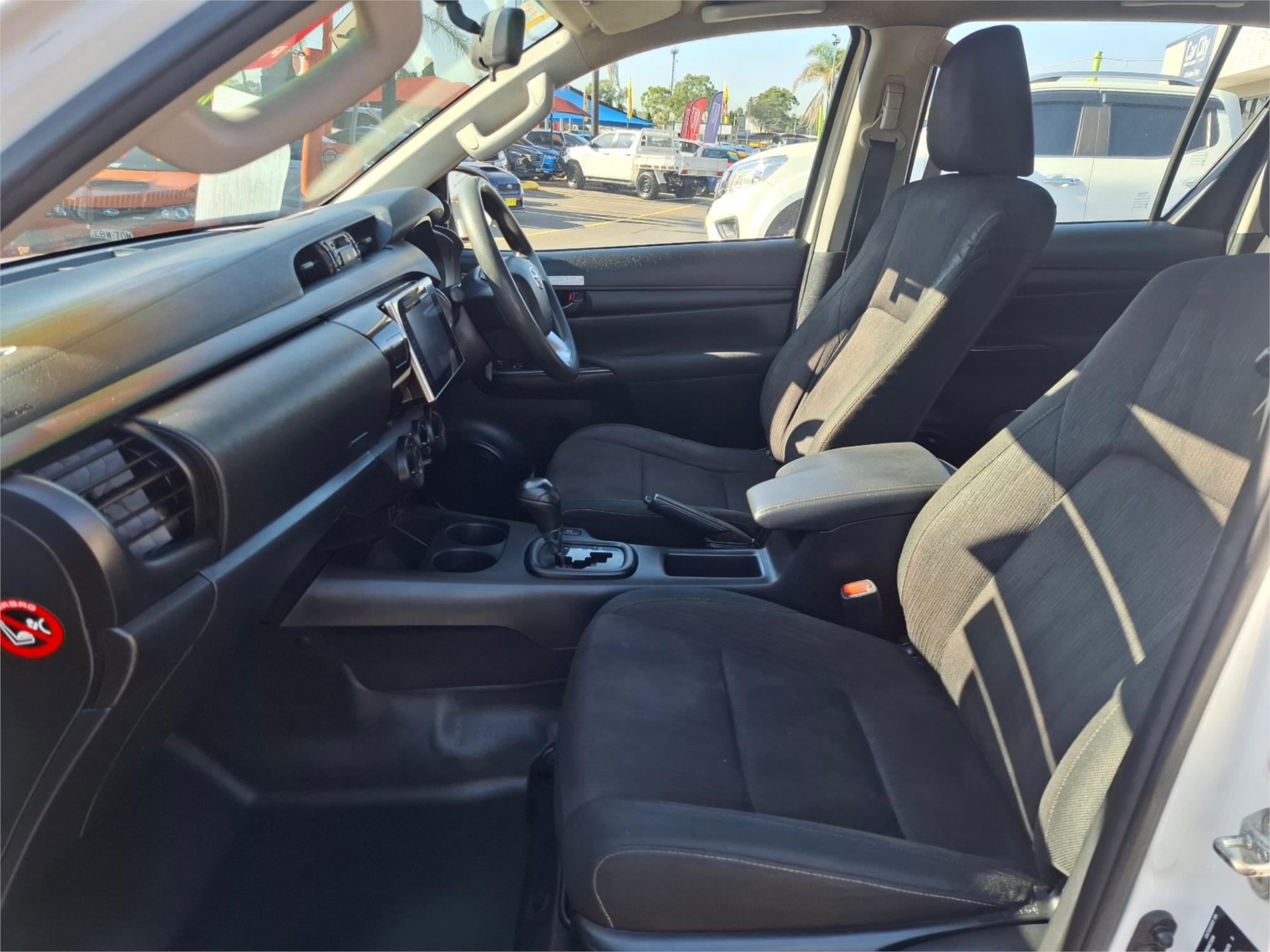 2018 TOYOTA HILUX GUN126R MY17 SR+ (4x4) 6 SP AUTOMATIC DUAL CAB UTILITY