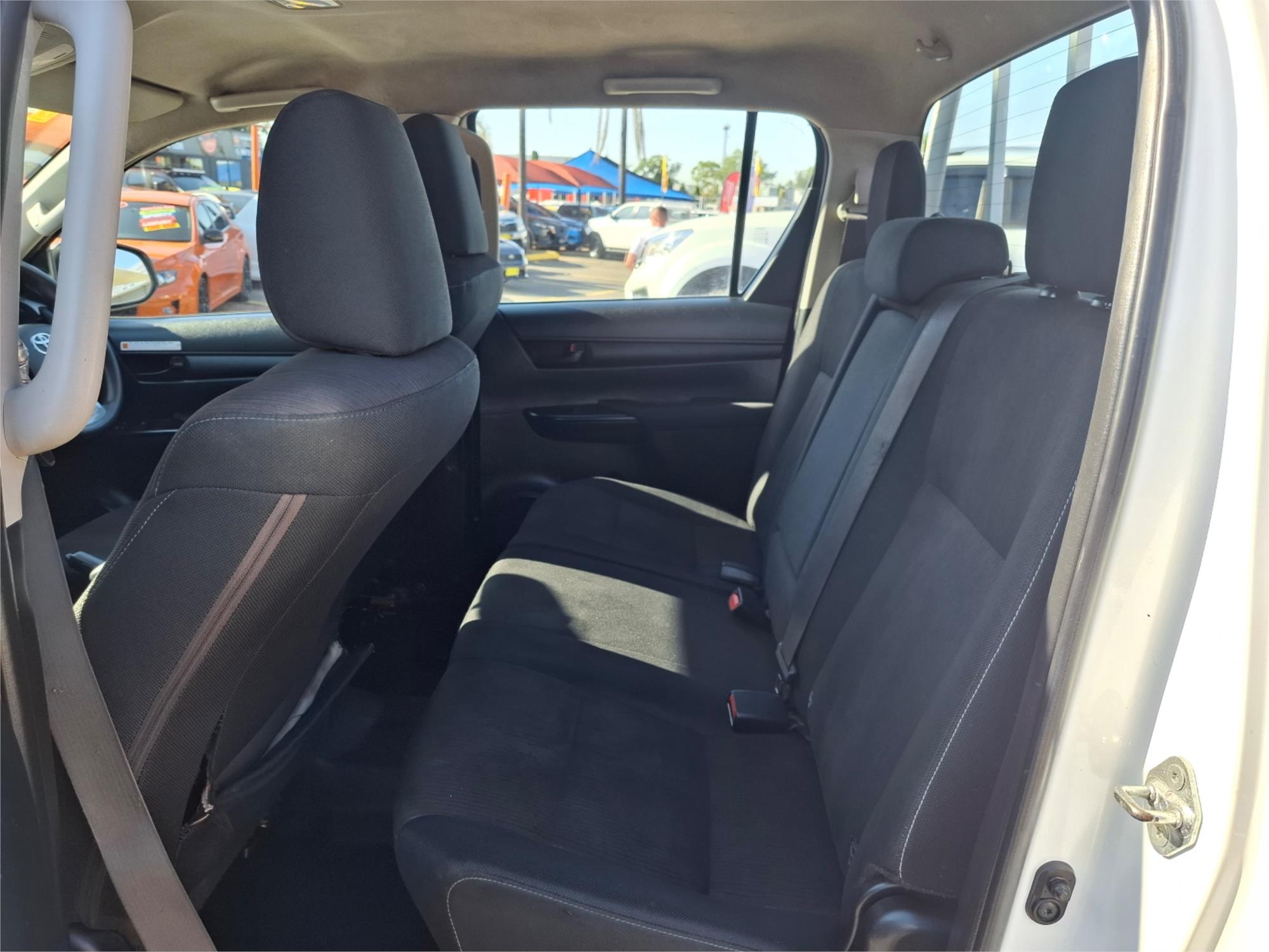 2018 TOYOTA HILUX GUN126R MY17 SR+ (4x4) 6 SP AUTOMATIC DUAL CAB UTILITY