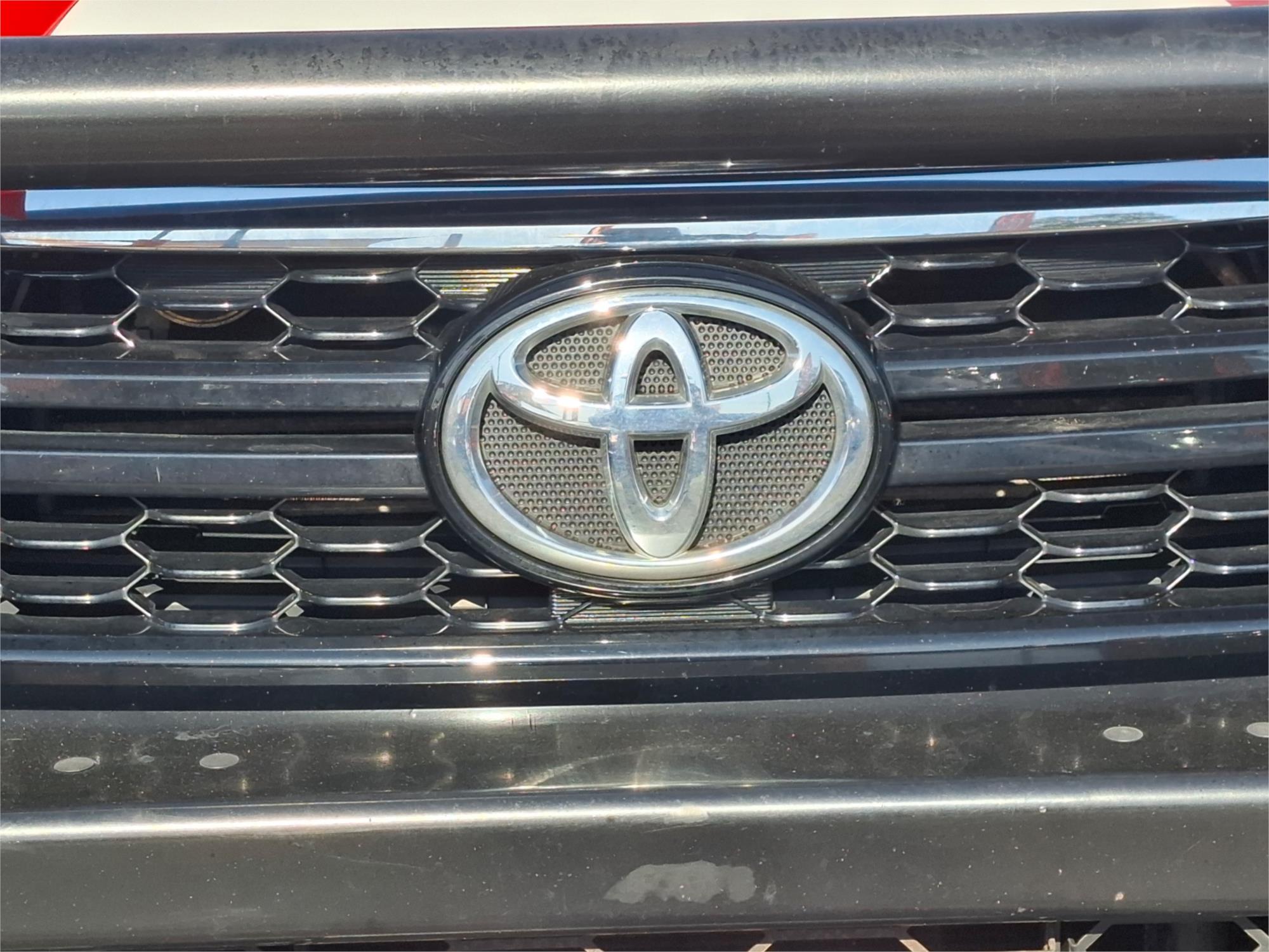 2018 TOYOTA HILUX GUN126R MY17 SR+ (4x4) 6 SP AUTOMATIC DUAL CAB UTILITY
