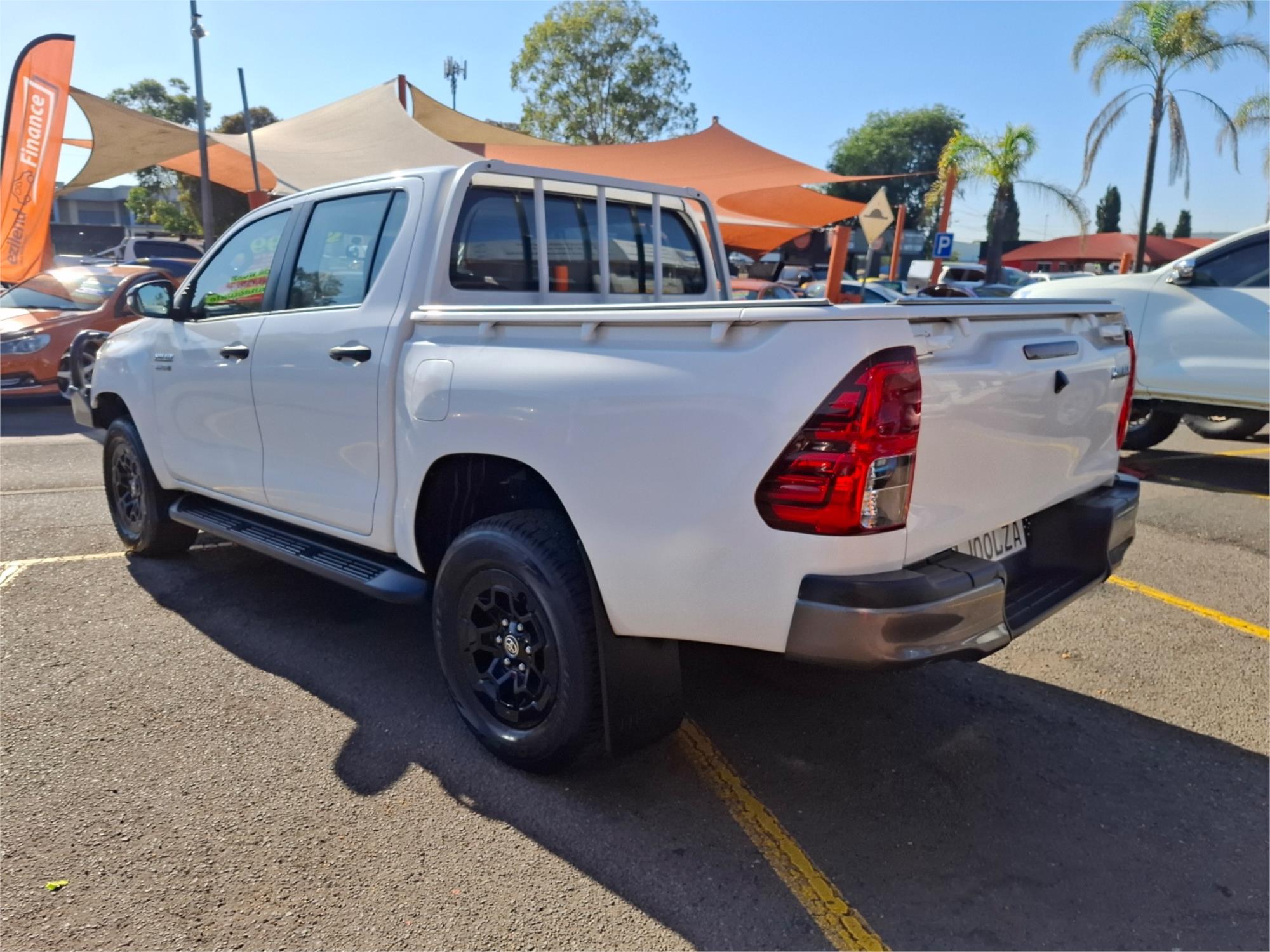 2018 TOYOTA HILUX GUN126R MY17 SR+ (4x4) 6 SP AUTOMATIC DUAL CAB UTILITY