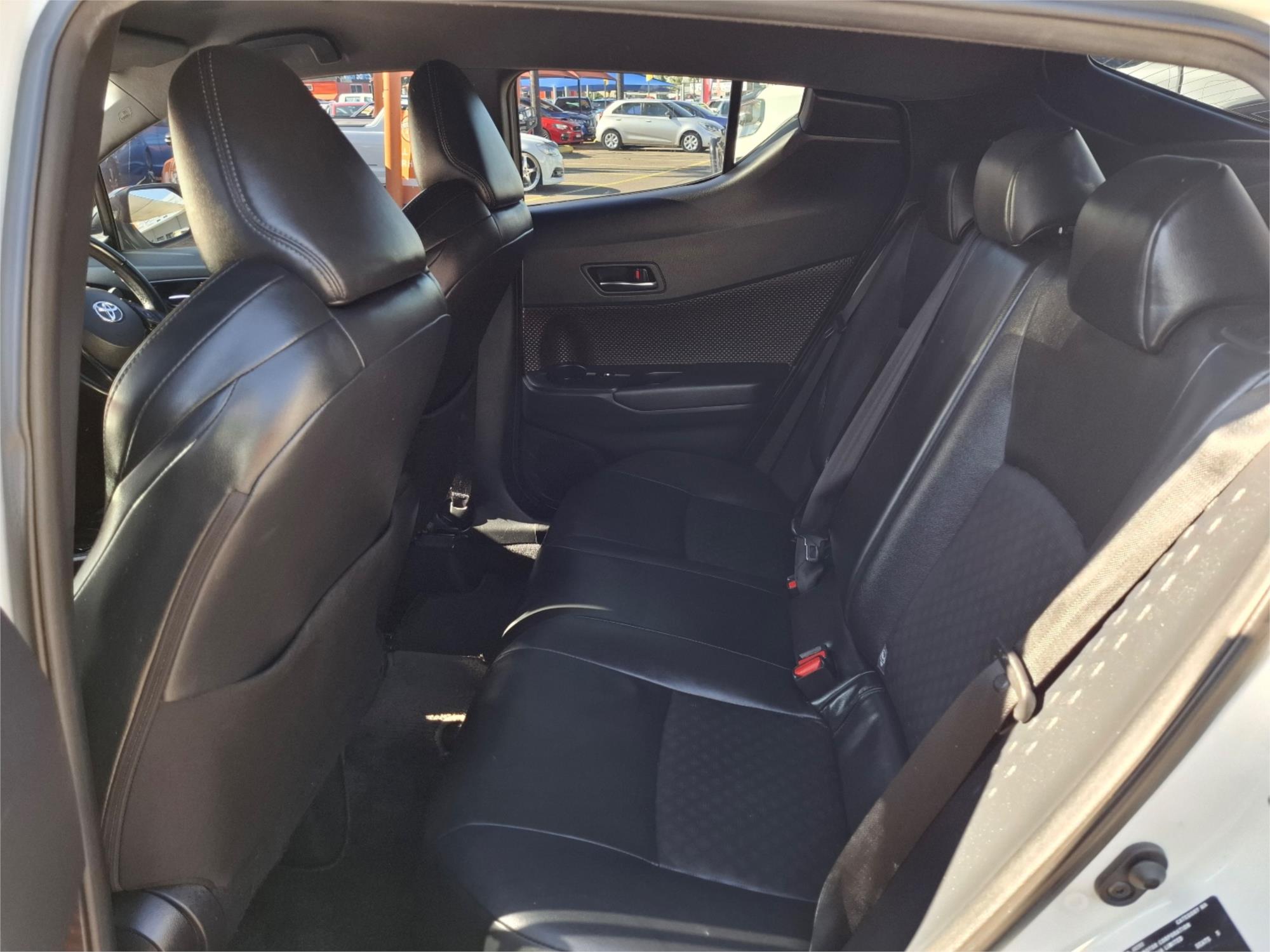 2018 TOYOTA C-HR NGX50R UPDATE KOBA (AWD) CONTINUOUS VARIABLE 4D WAGON