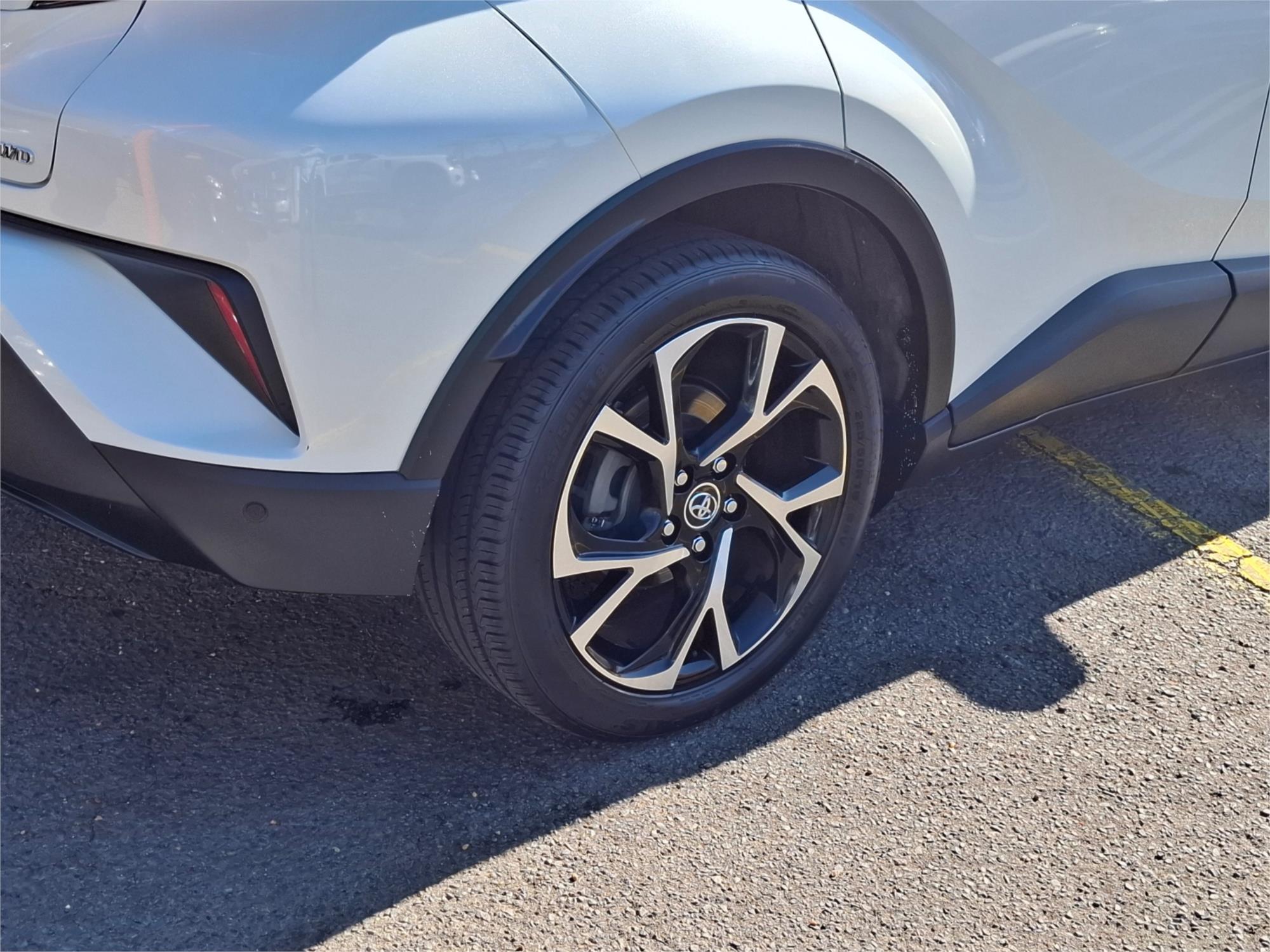 2018 TOYOTA C-HR NGX50R UPDATE KOBA (AWD) CONTINUOUS VARIABLE 4D WAGON