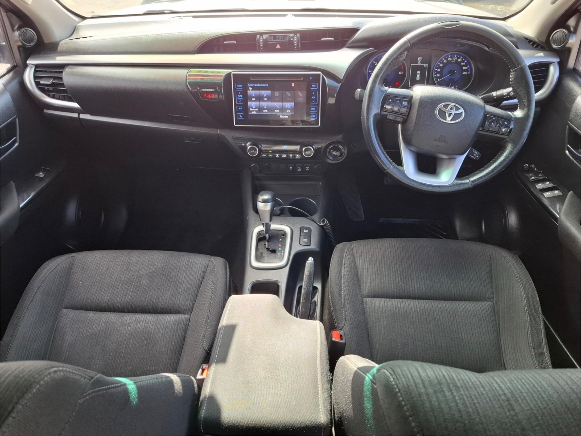 2016 TOYOTA HILUX GUN126R SR5 (4x4) 6 SP AUTOMATIC DUAL CAB UTILITY